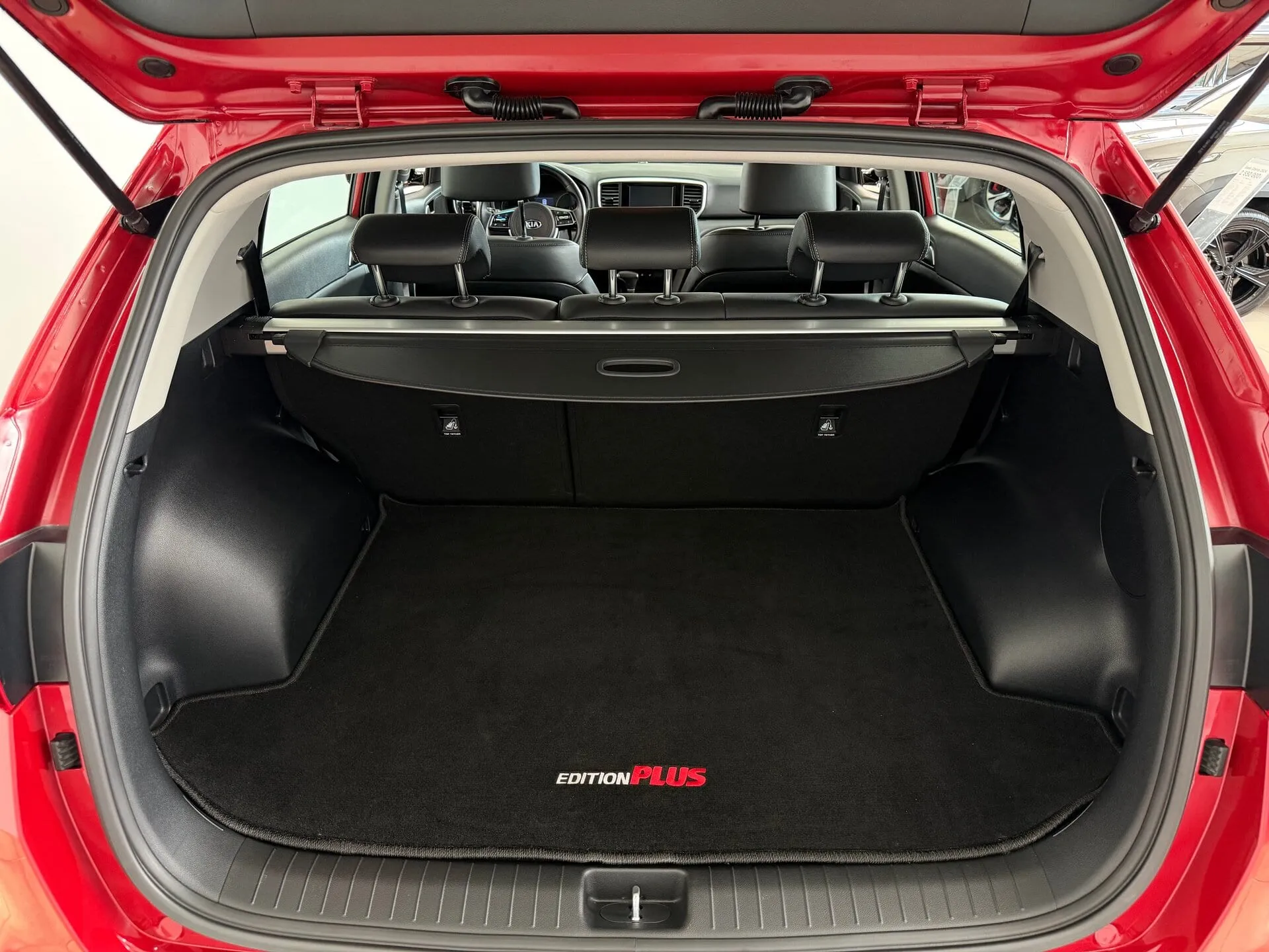 Kia Sportage — фото 22 из 37