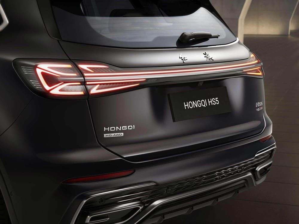 Hongqi HS5