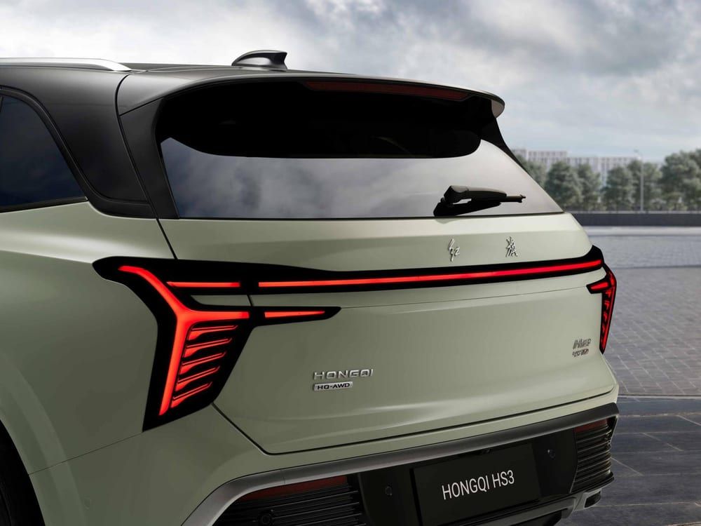 Hongqi HS3