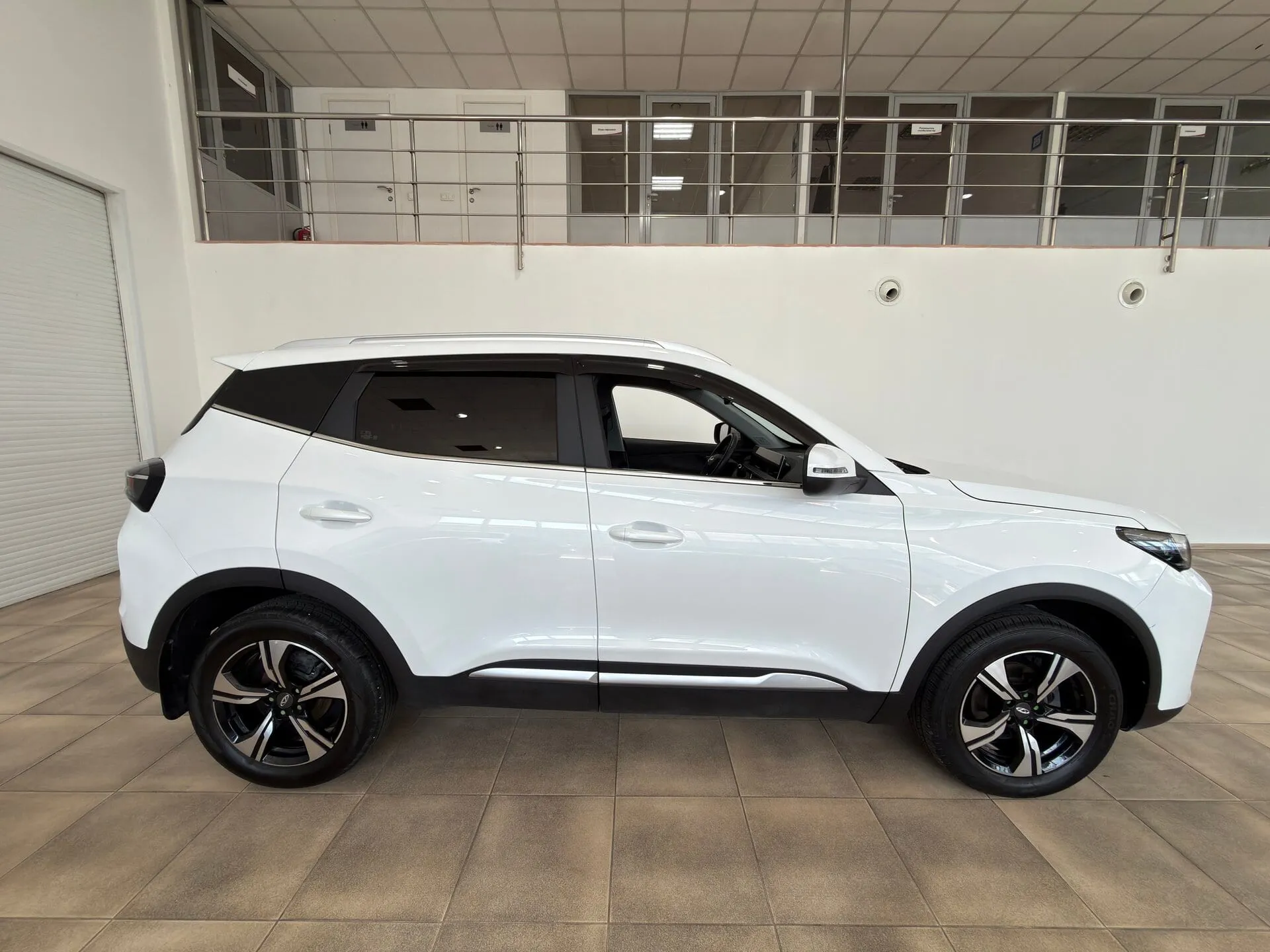 Chery Tiggo 4 — фото 7 из 41