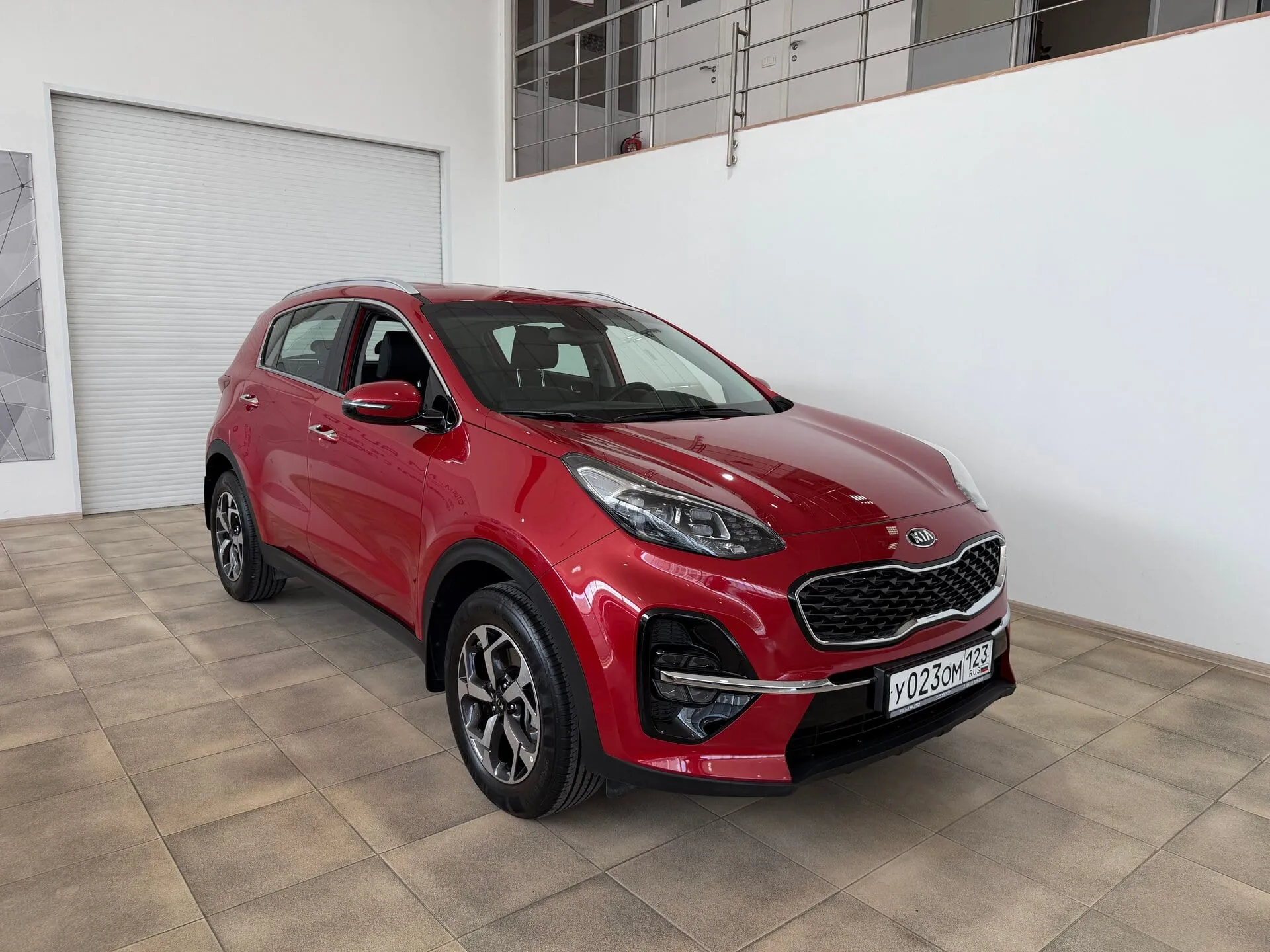 Kia Sportage — фото 2 из 37