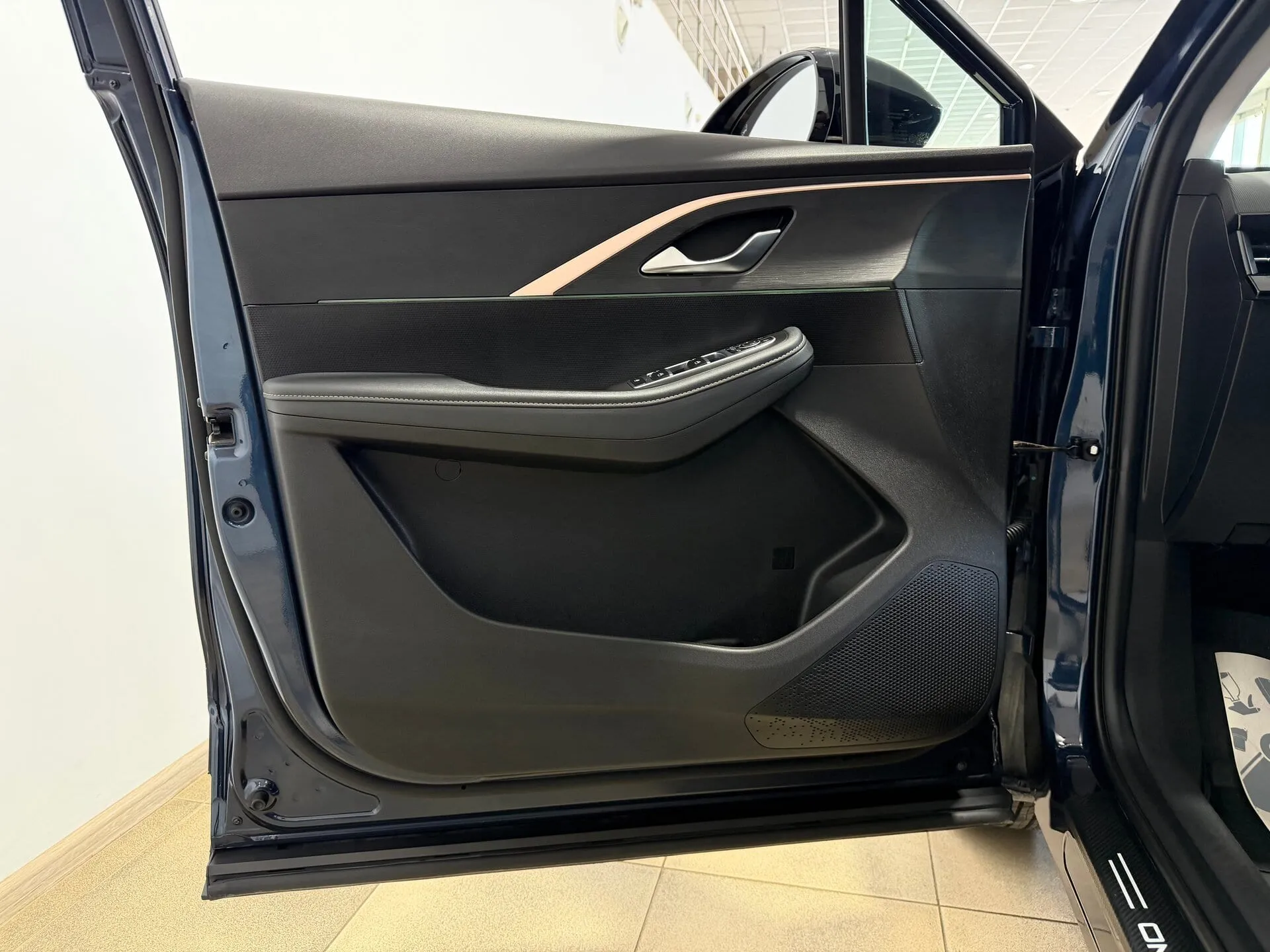 Omoda C5 — фото 33 из 40