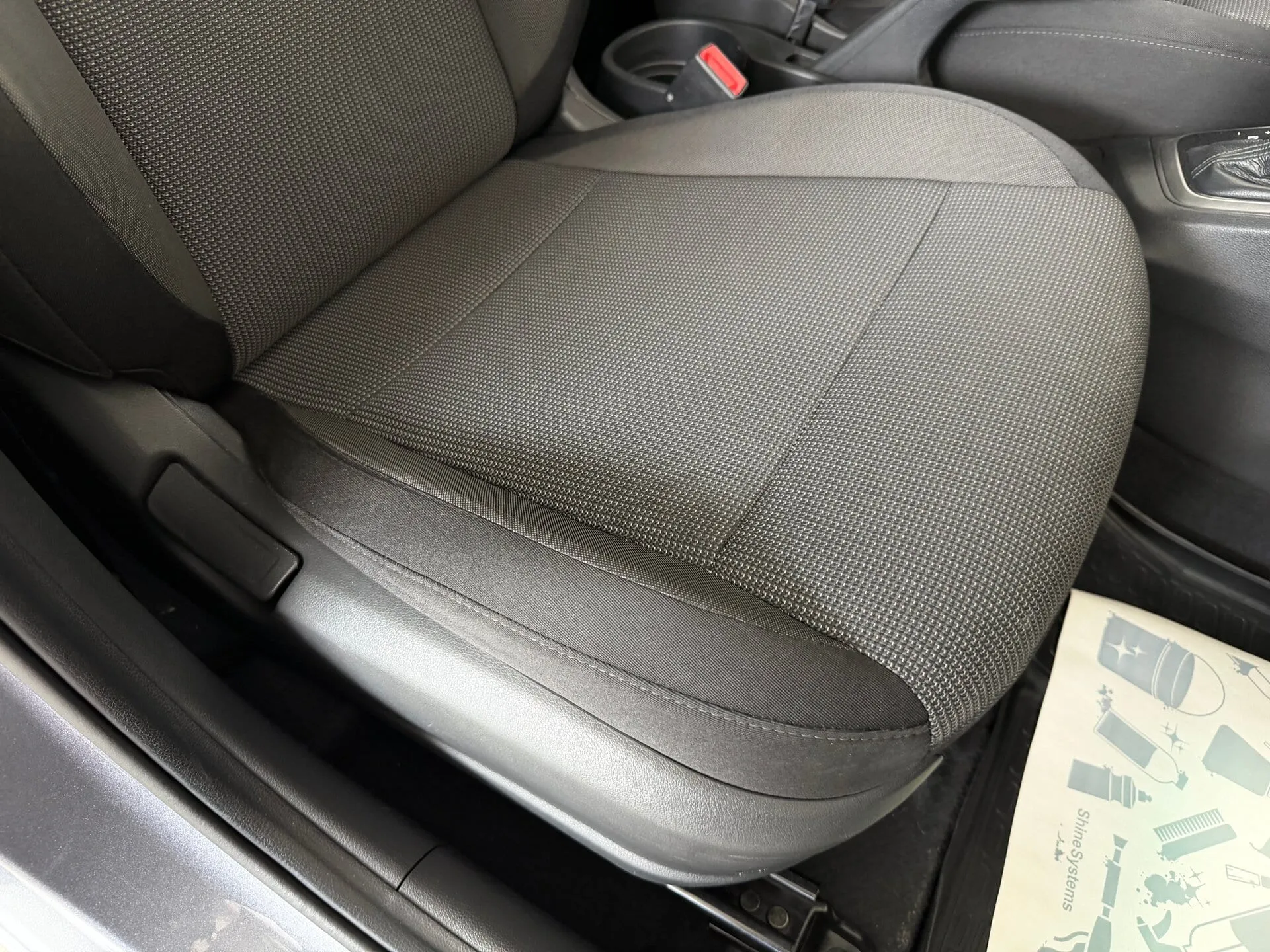 Hyundai Solaris — фото 28 из 34
