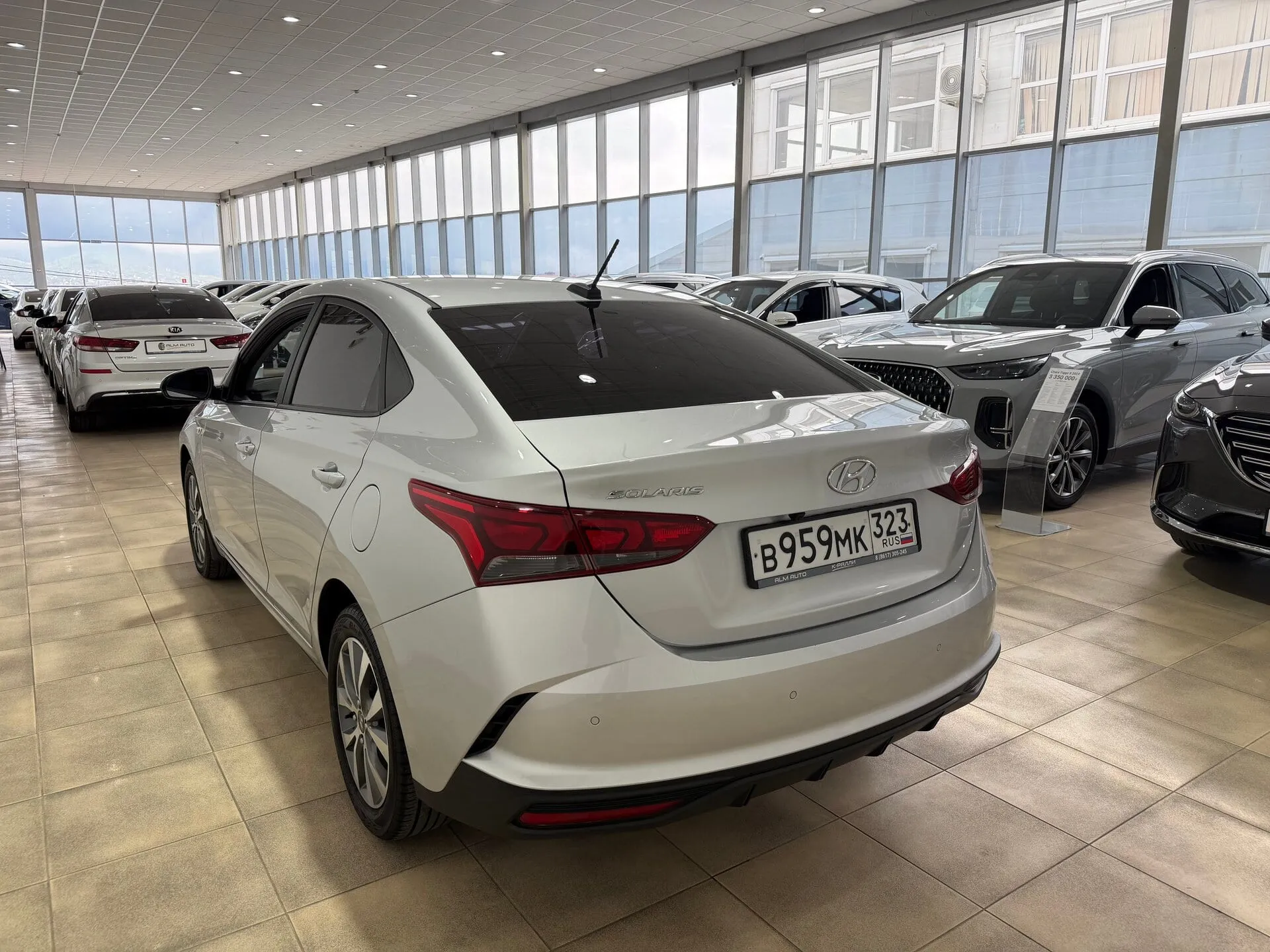 Hyundai Solaris — фото 6 из 37