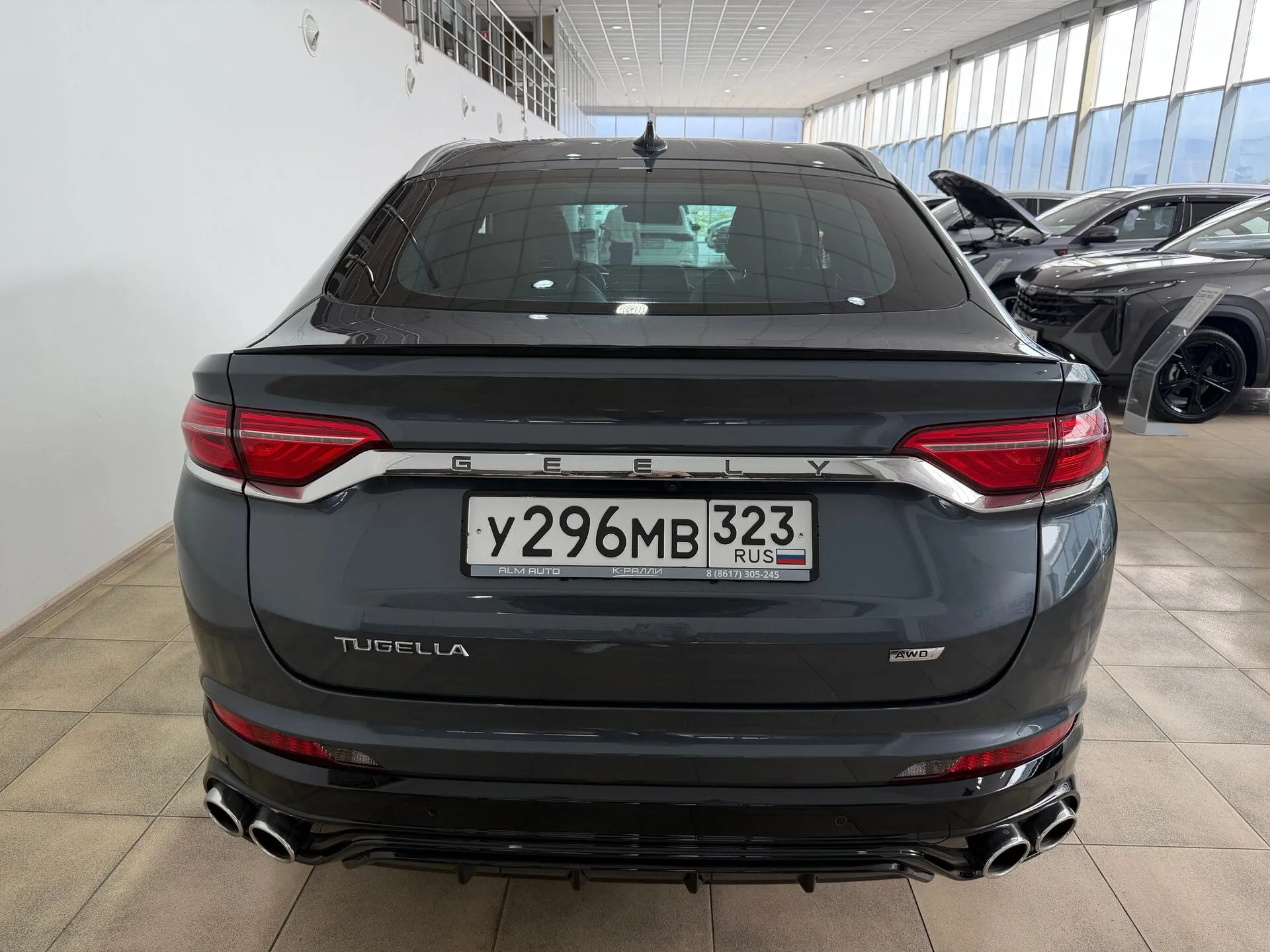 Geely Tugella — фото 5 из 41