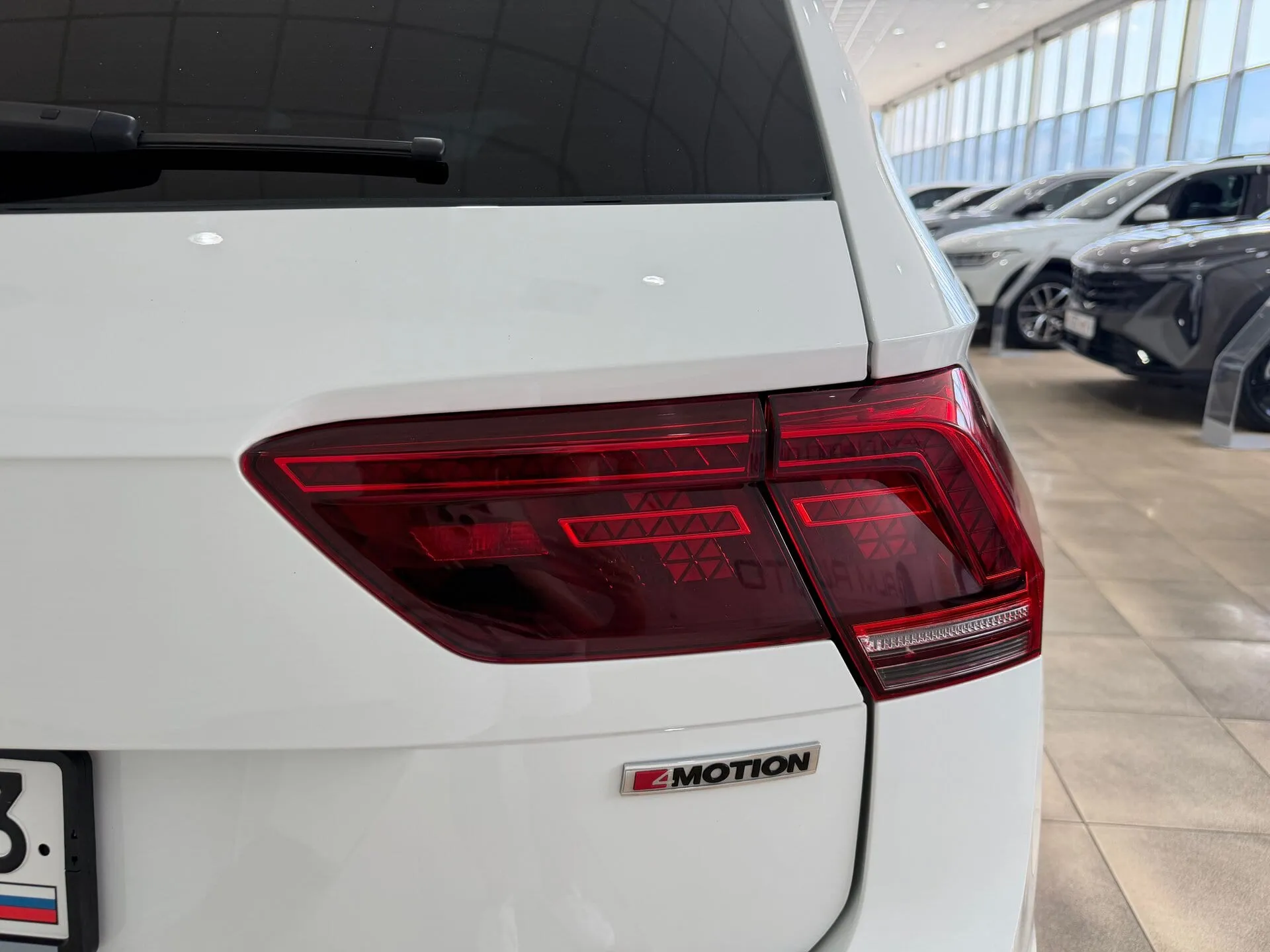 Volkswagen Tiguan — фото 21 из 37