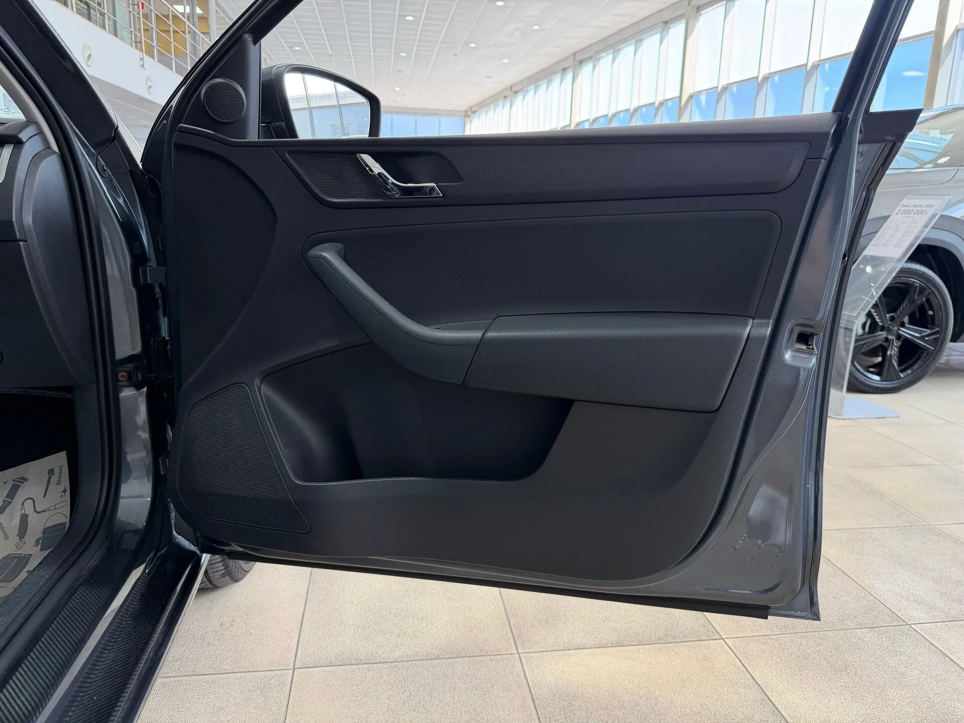 Skoda Rapid — фото 24 из 32