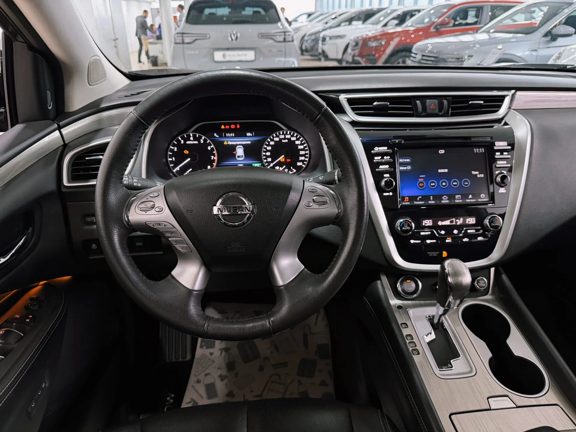 Nissan Murano — фото 36 из 38
