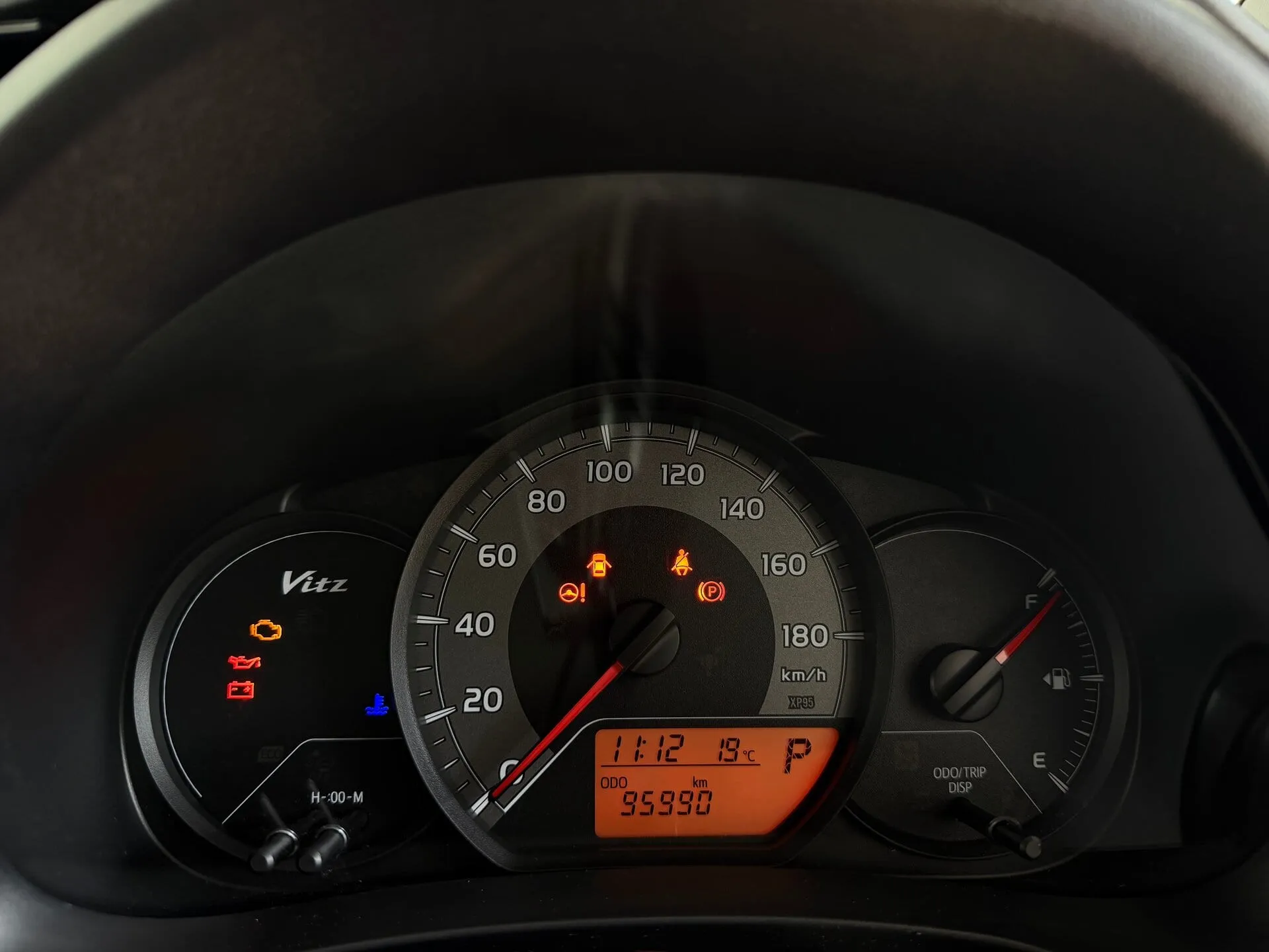 Toyota Vitz — фото 12 из 33