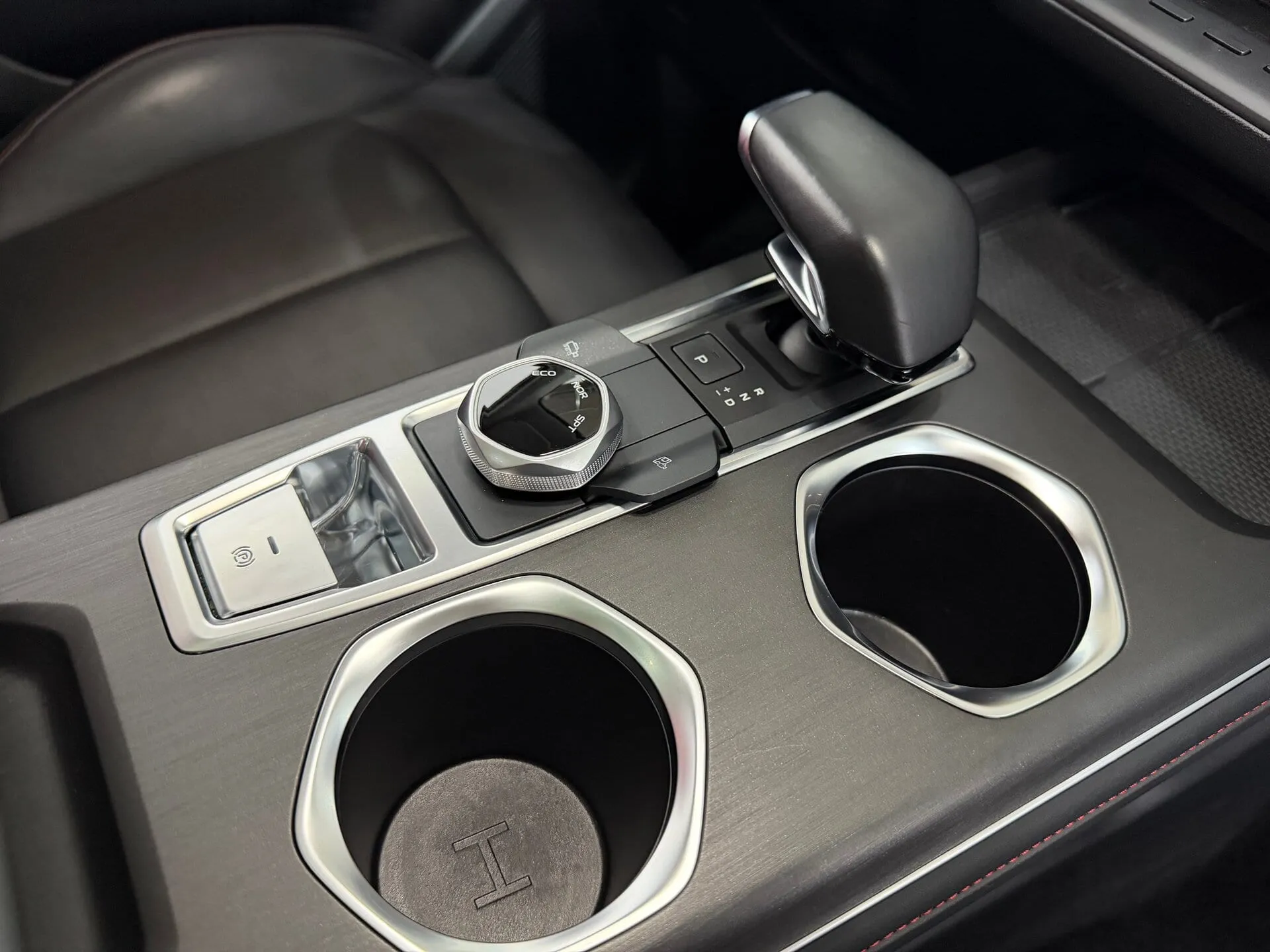 Changan CS55 Plus — фото 34 из 45