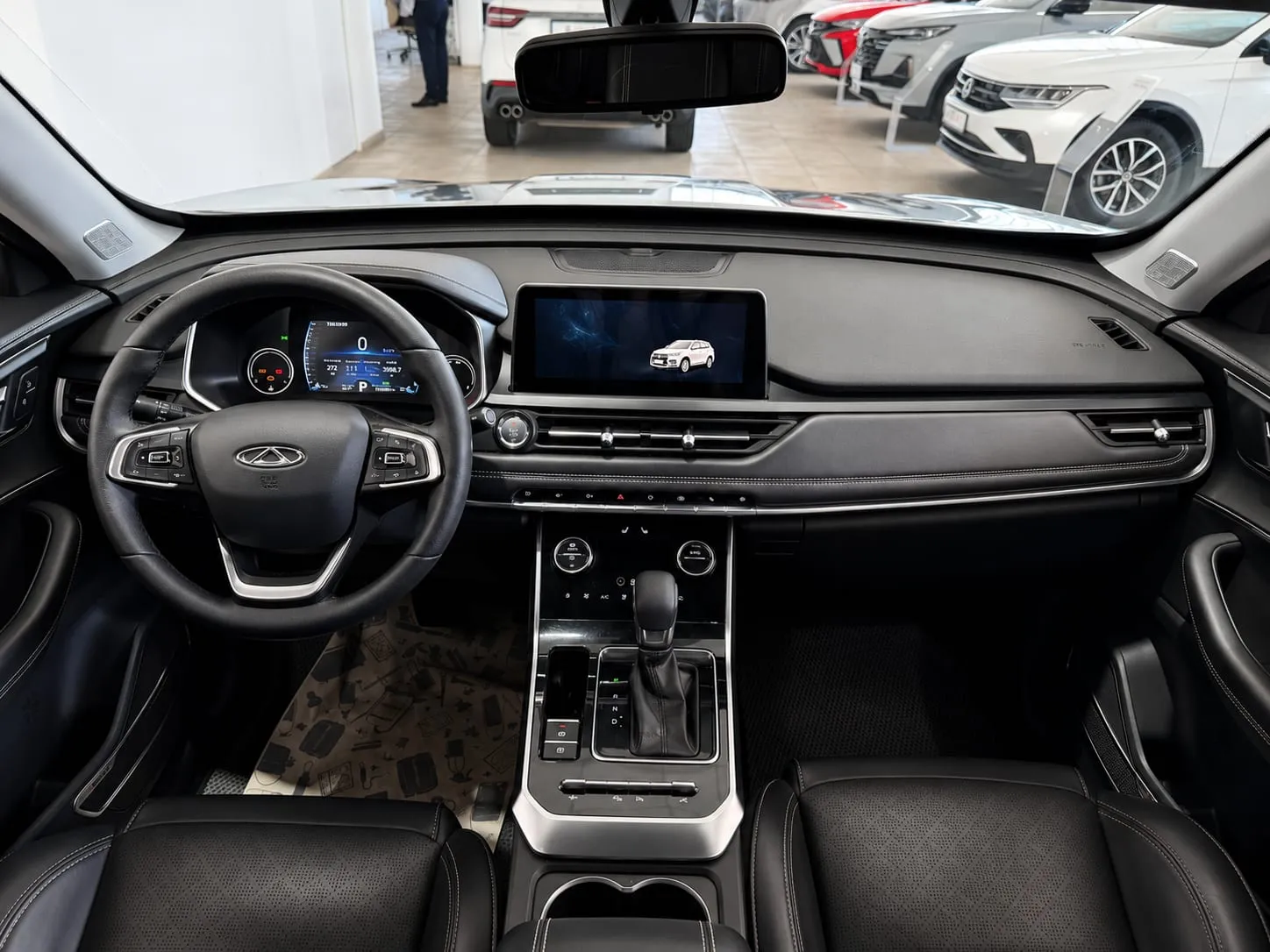 Chery Tiggo 8 — фото 9 из 40