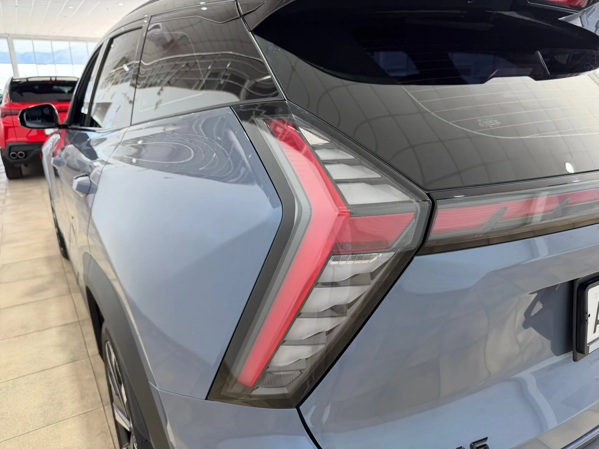 Geely Atlas — фото 20 из 44
