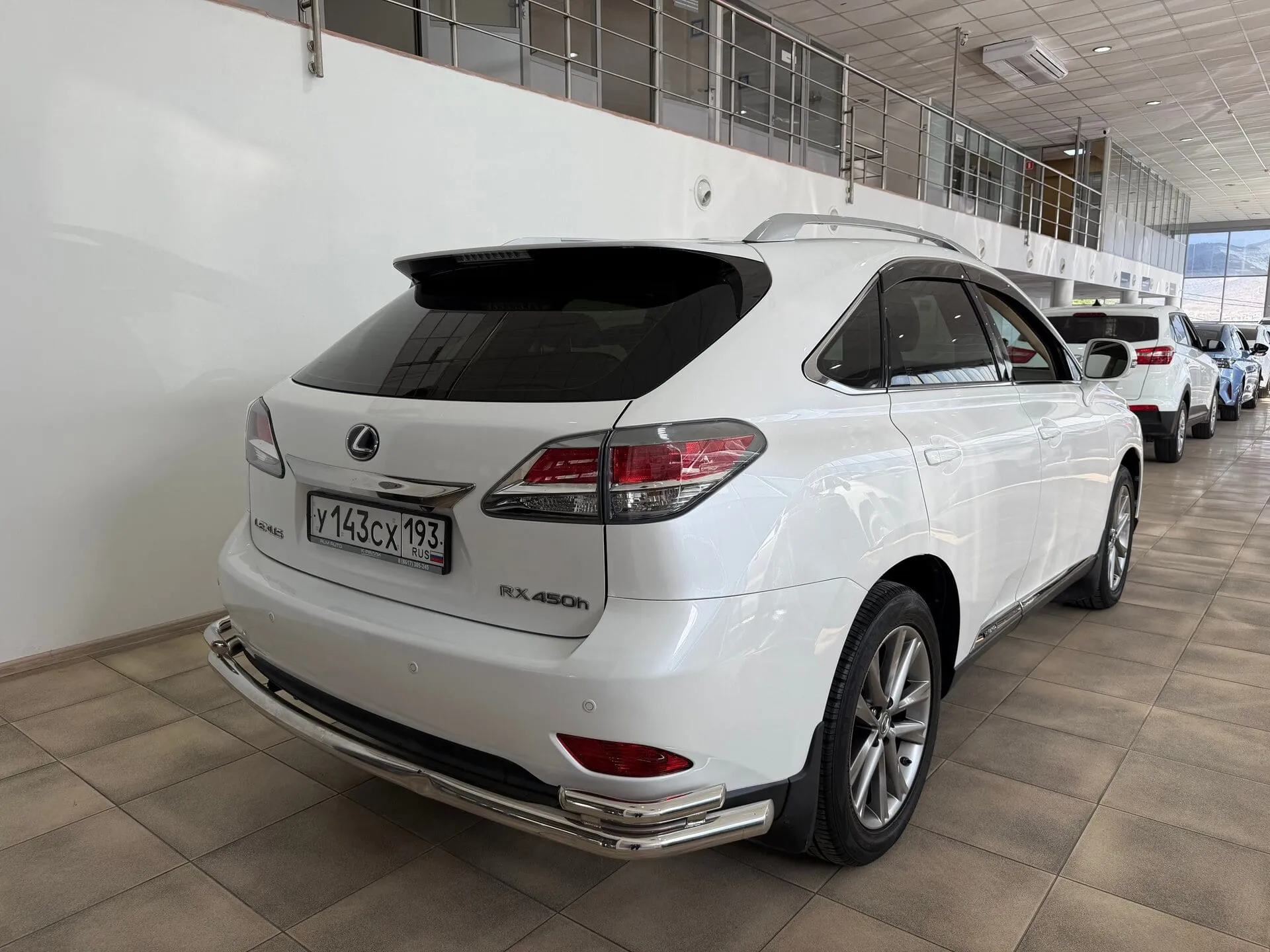 Lexus RX — фото 4 из 37