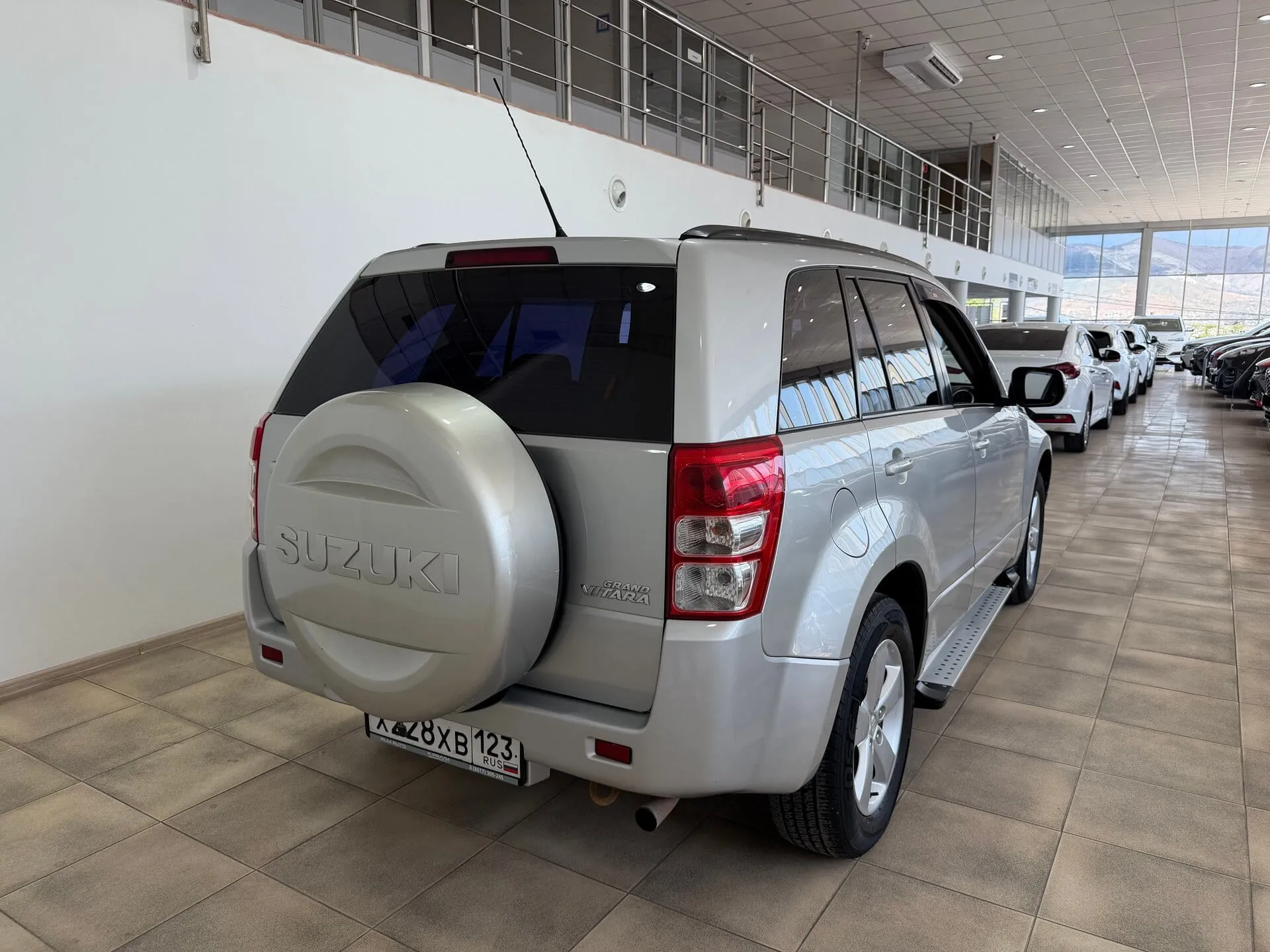 Suzuki Grand Vitara — фото 4 из 31