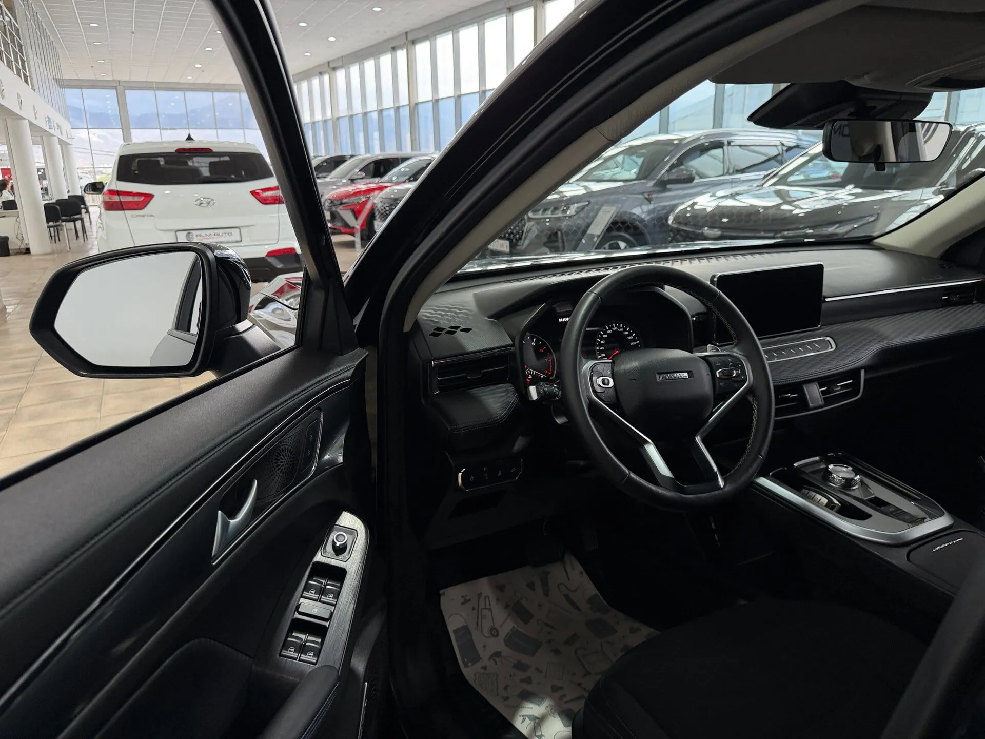 Haval Jolion — фото 8 из 36