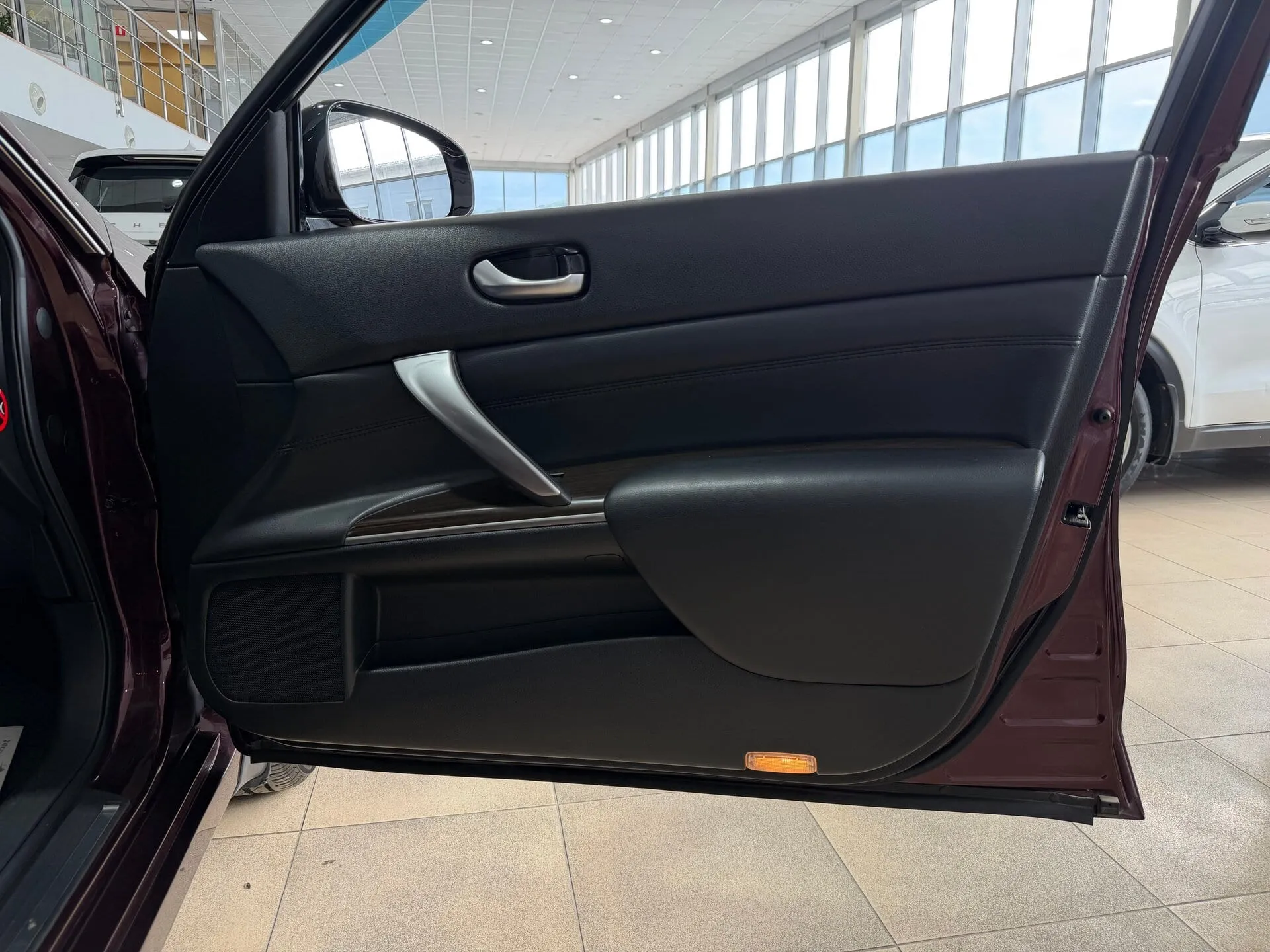 Nissan Teana — фото 25 из 36