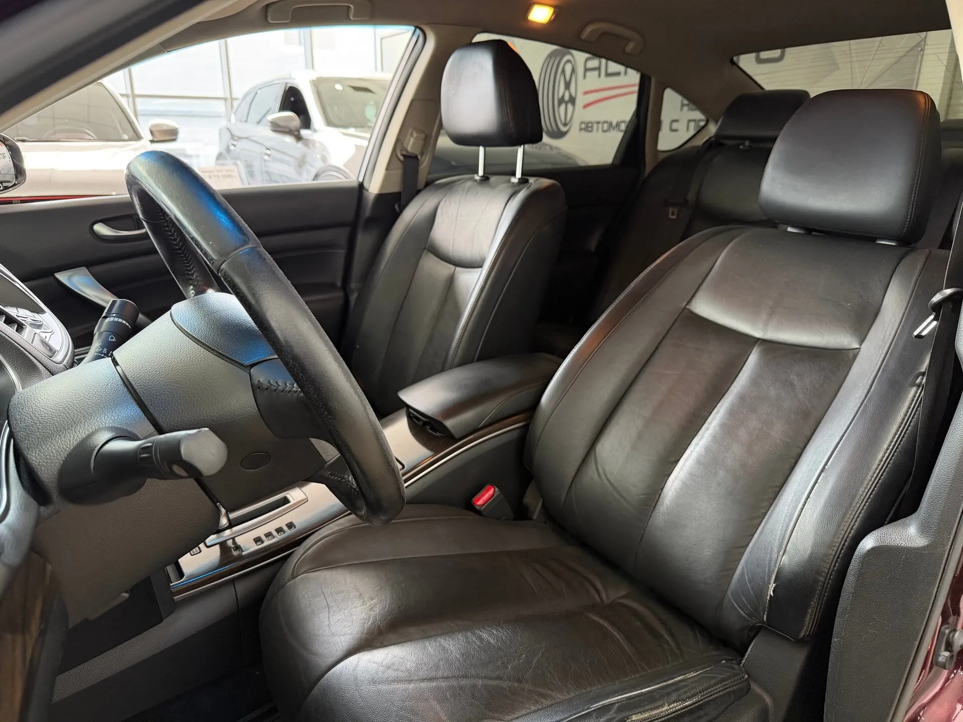 Nissan Teana — фото 28 из 36