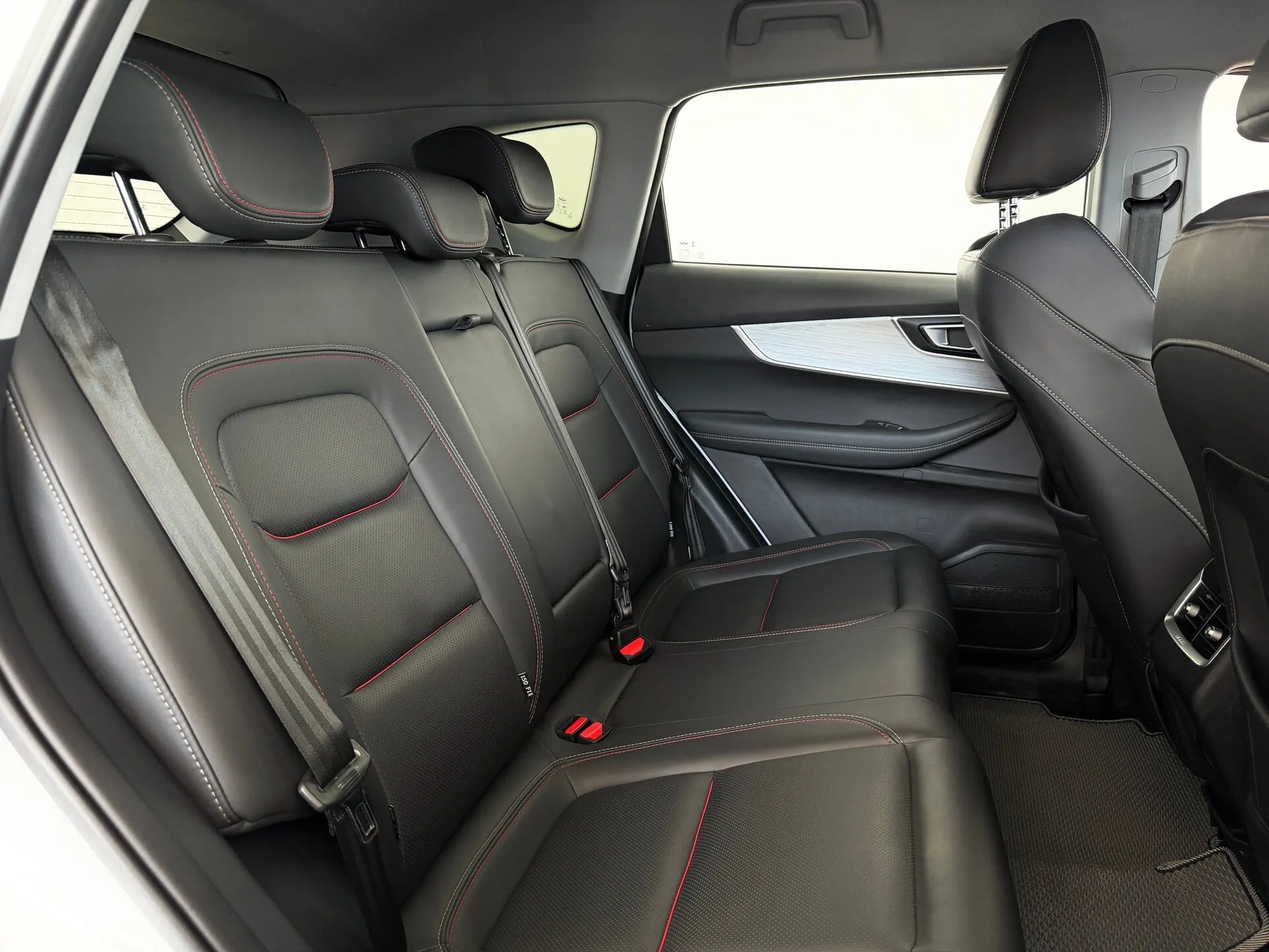 Chery Tiggo 7 Pro — фото 15 из 40