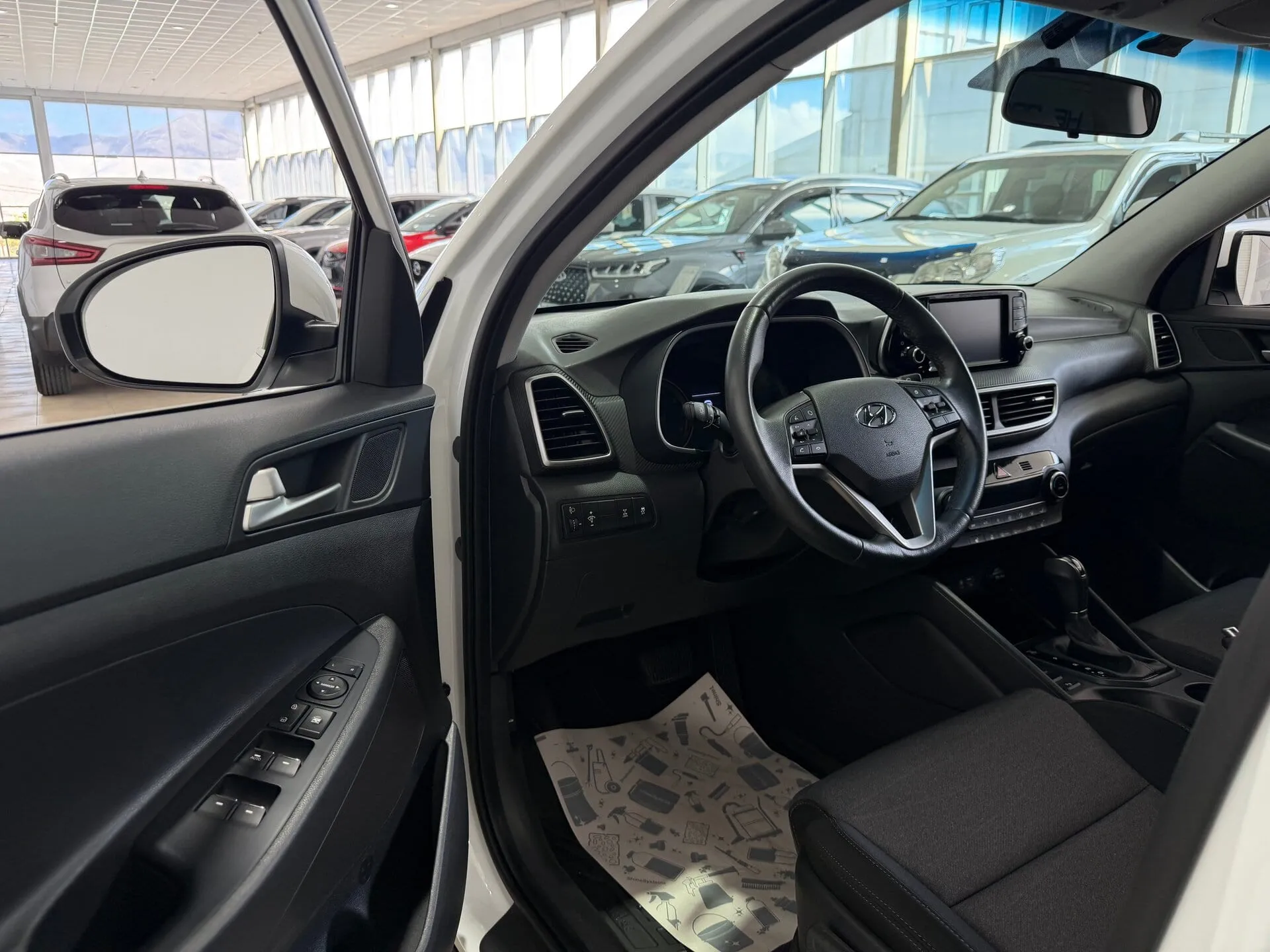 Hyundai Tucson — фото 8 из 31