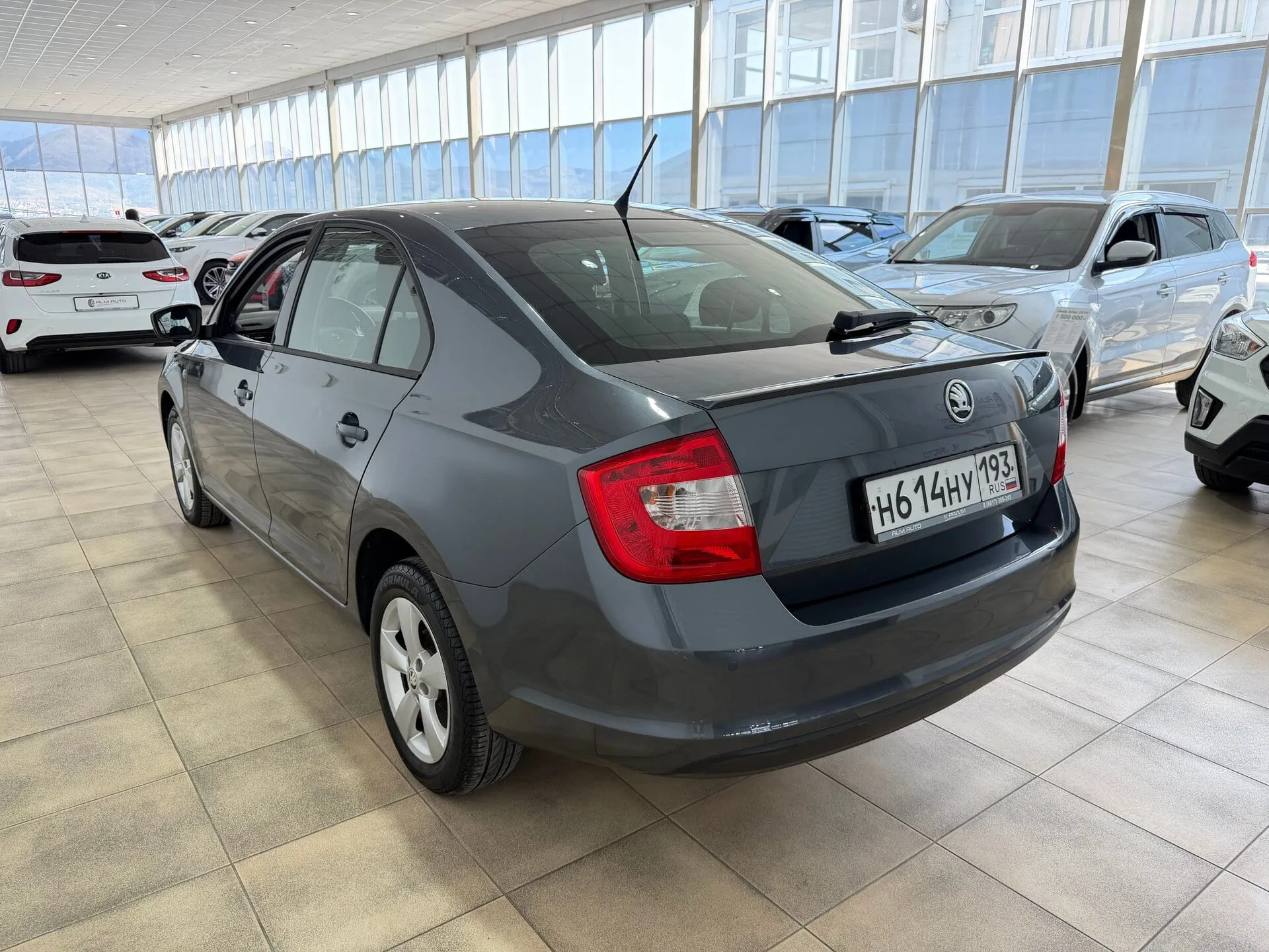Skoda Rapid — фото 6 из 32
