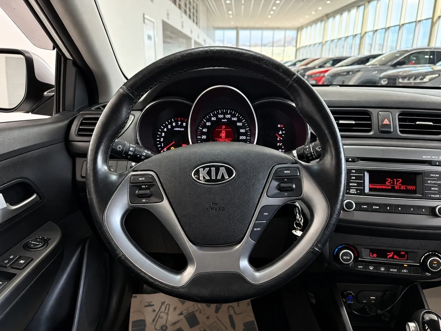 Kia Rio — фото 11 из 28