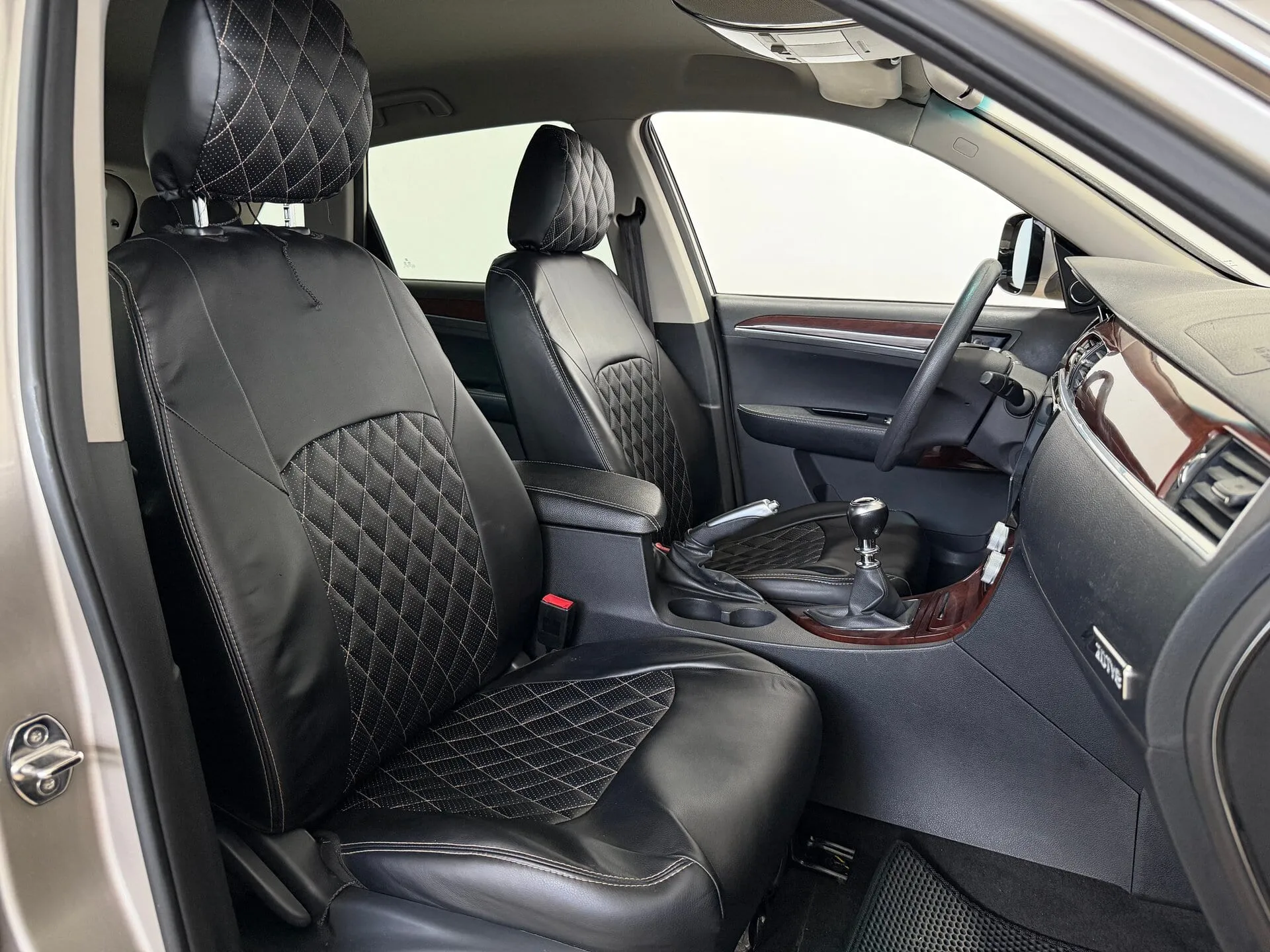 Zotye T600 — фото 27 из 34