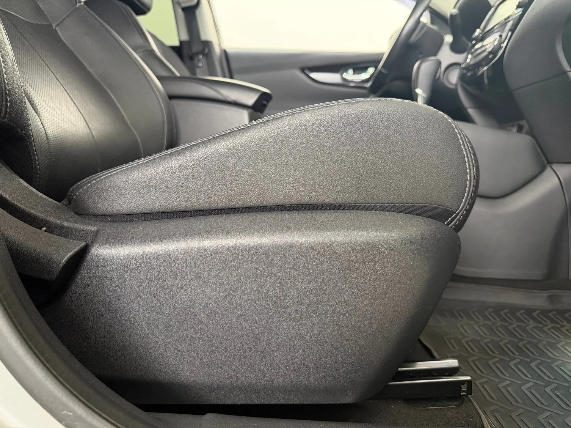 Nissan Qashqai — фото 26 из 34