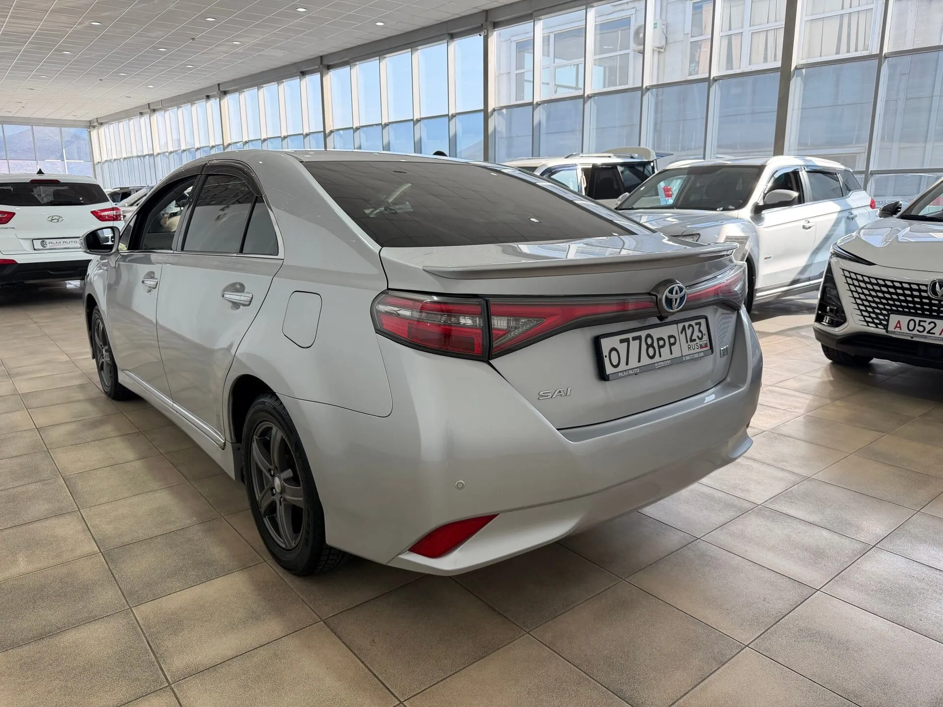 Toyota Sai — фото 6 из 33