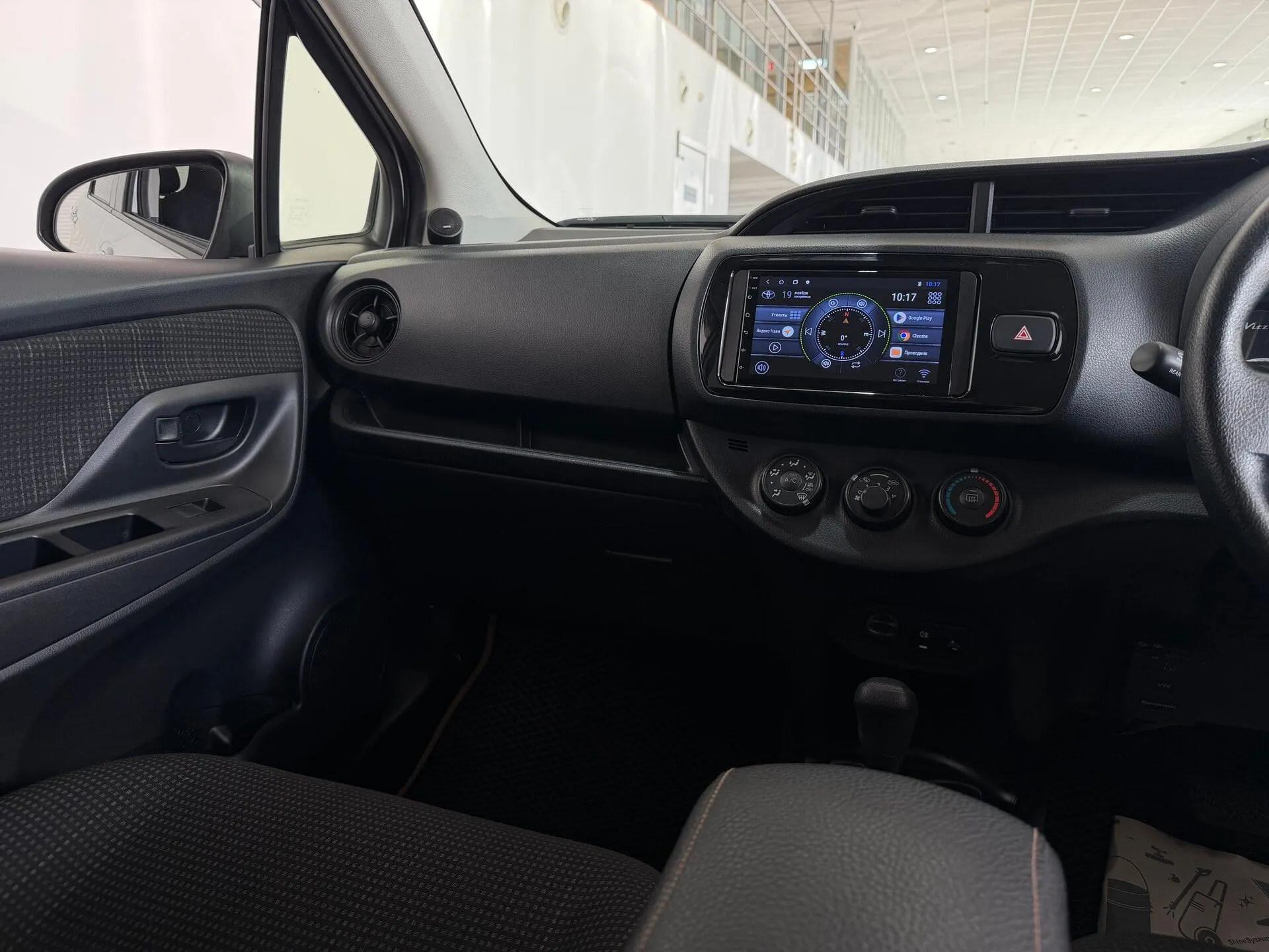 Toyota Vitz — фото 29 из 33
