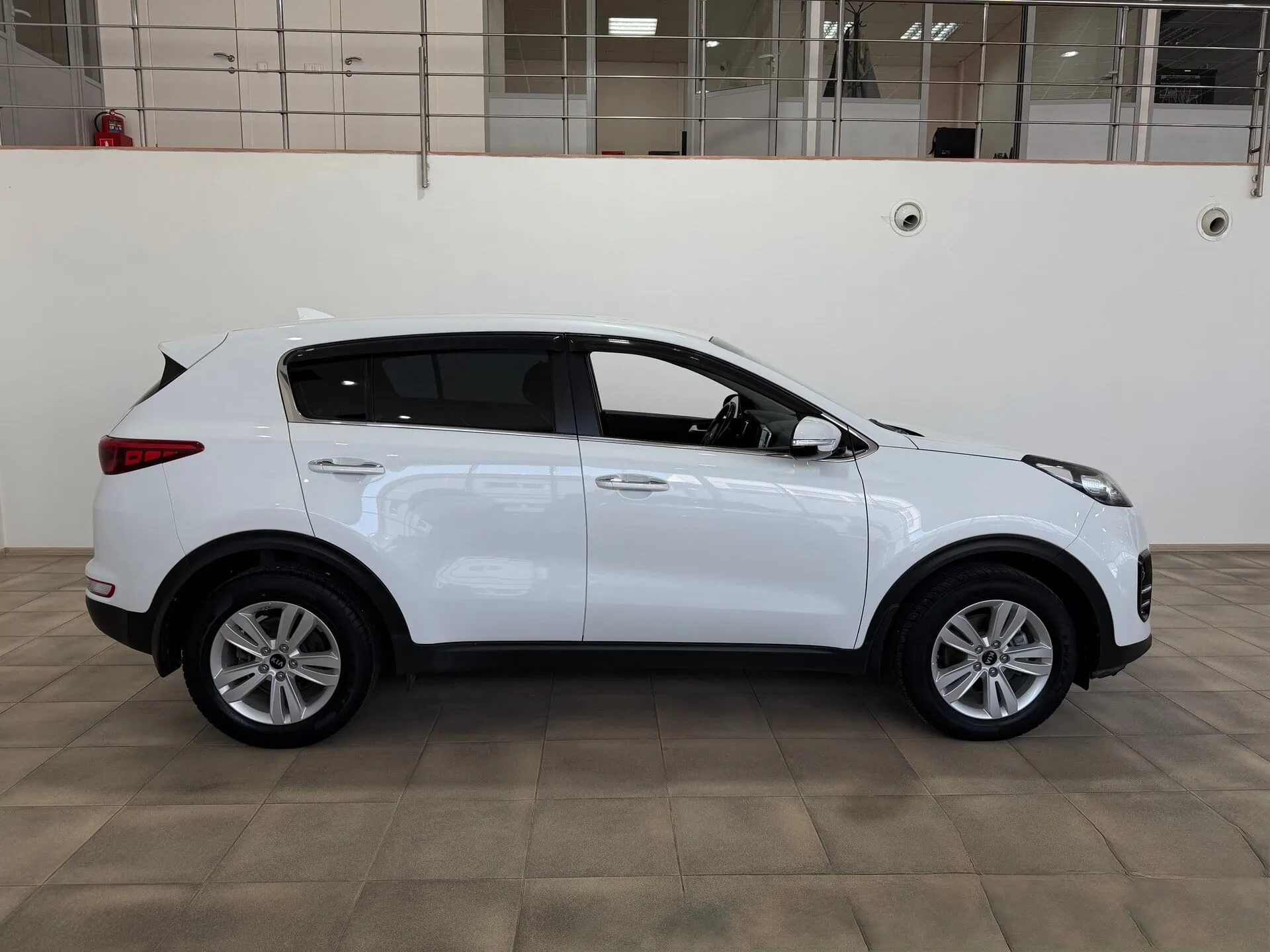 Kia Sportage — фото 7 из 39