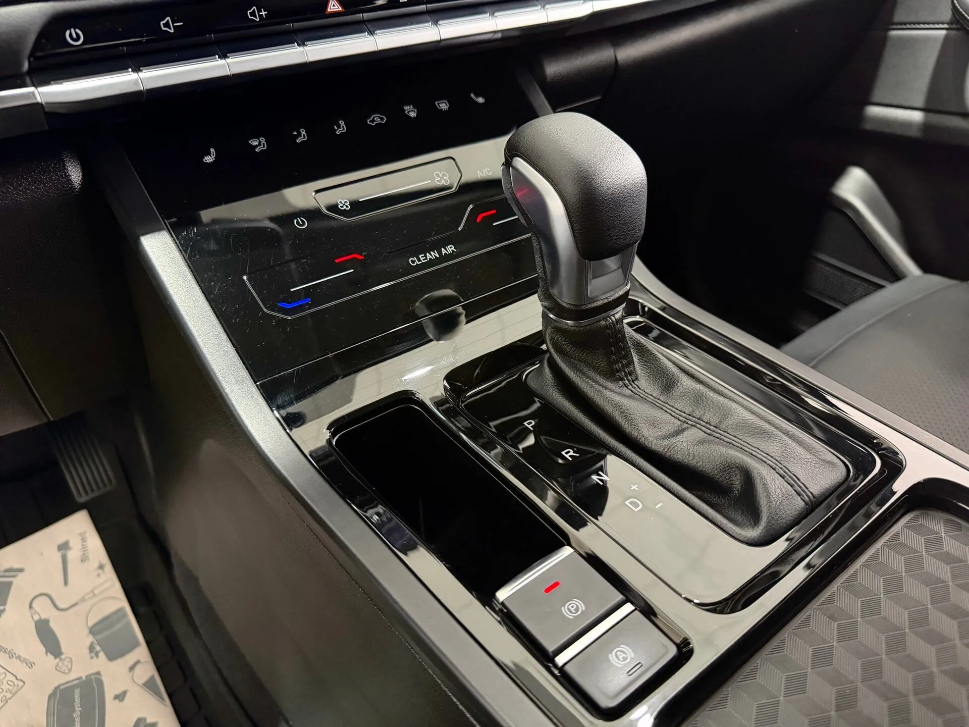 Chery Tiggo 4 Pro — фото 14 из 38