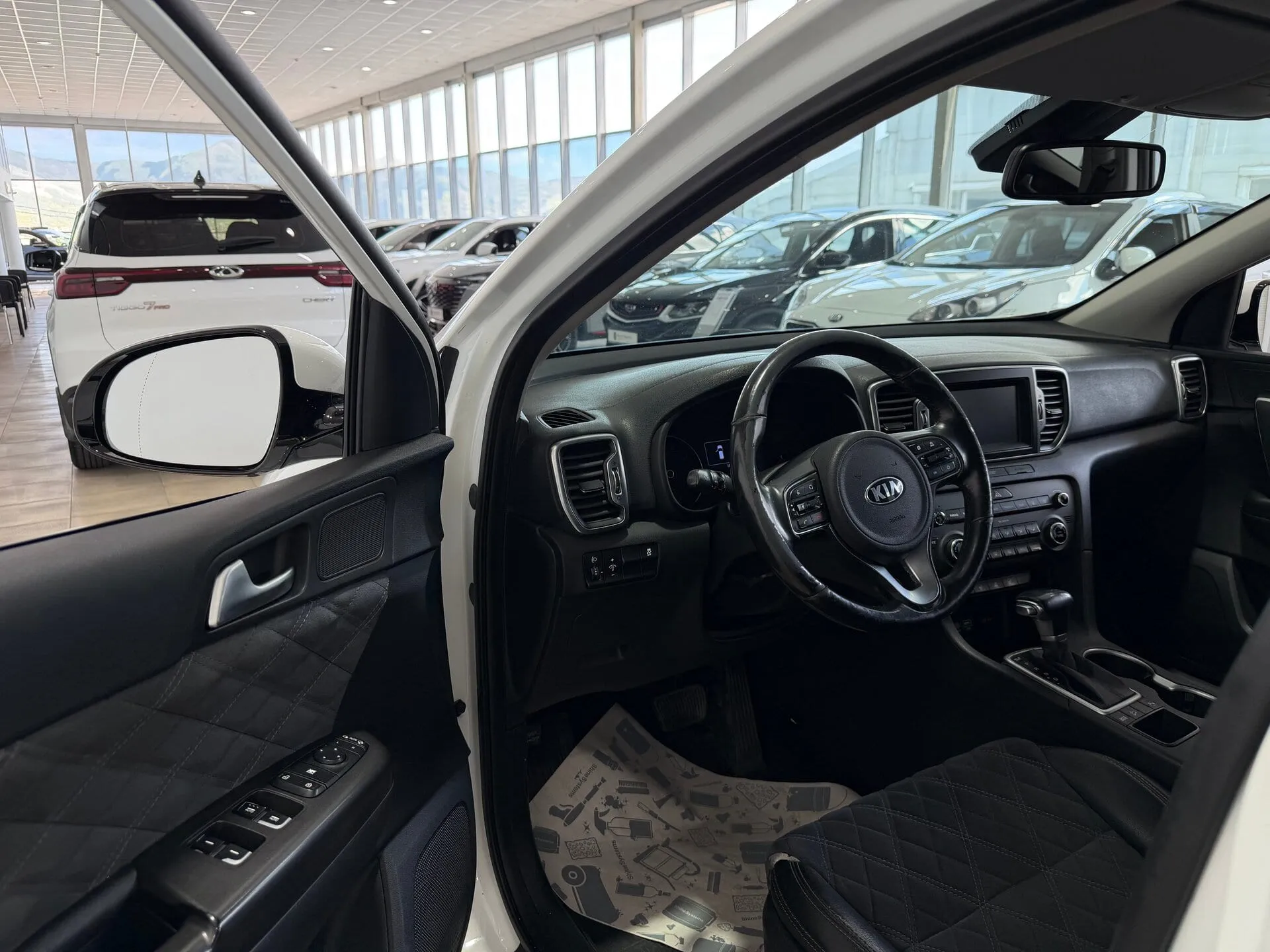 Kia Sportage — фото 8 из 34