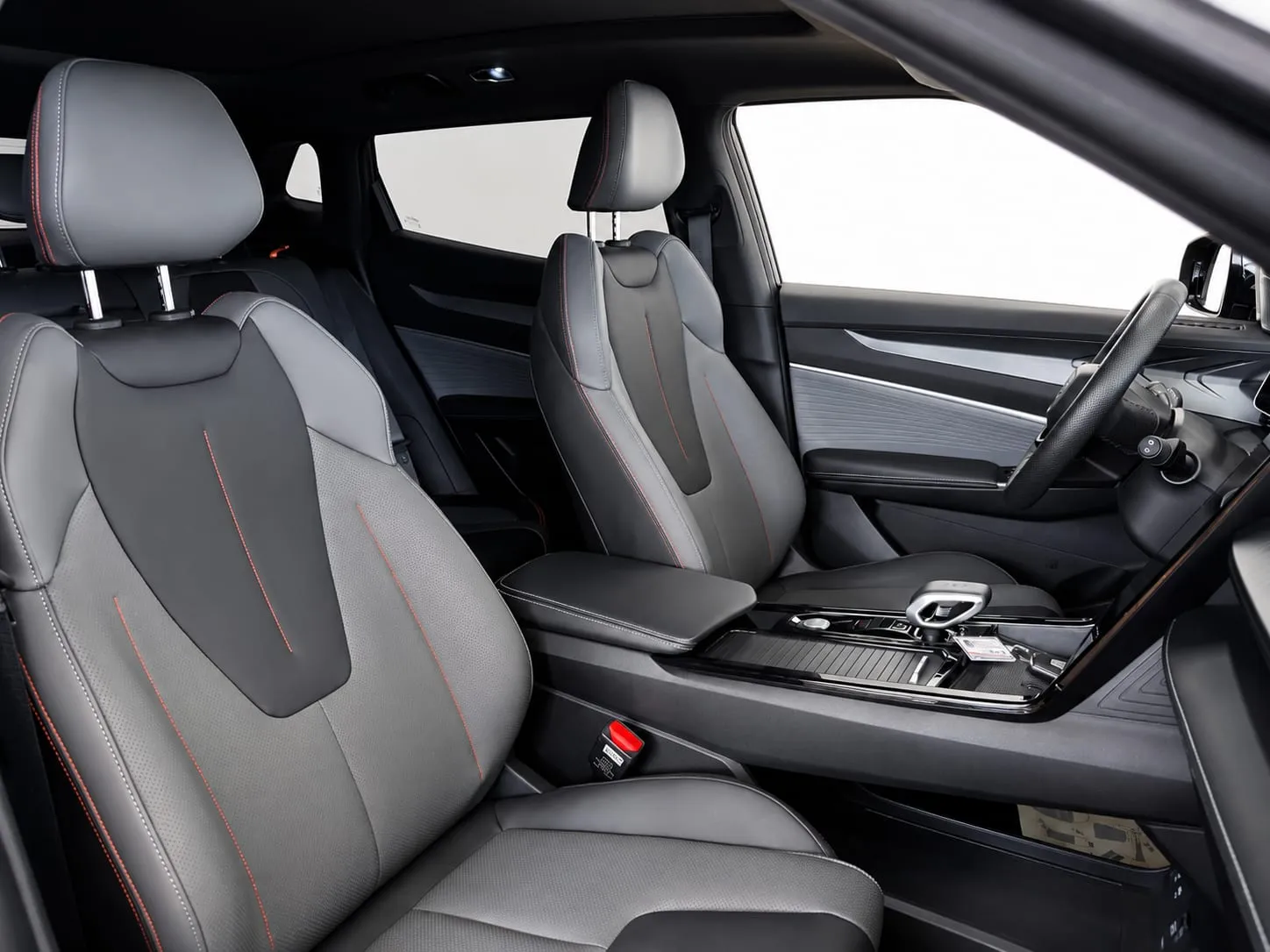 Geely Cityray — фото 34 из 39
