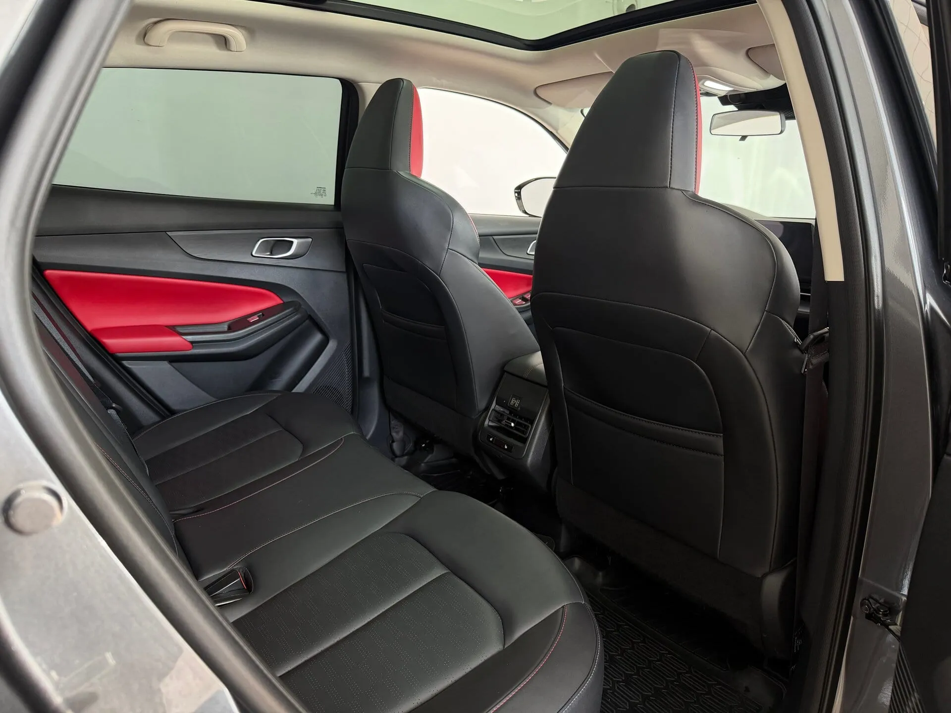 Changan CS55 Plus — фото 27 из 37