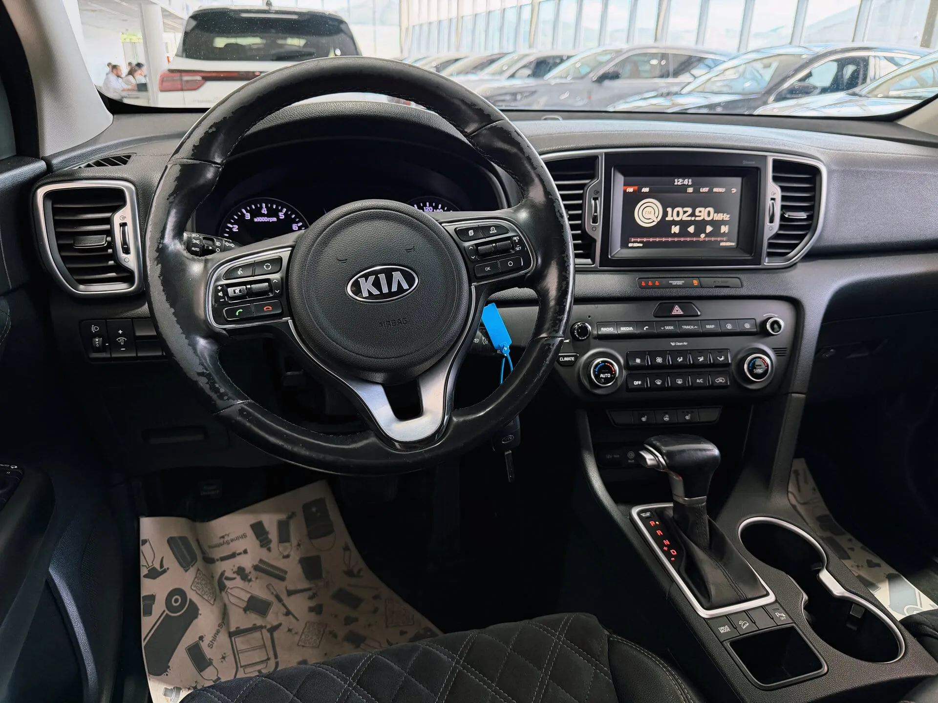 Kia Sportage — фото 31 из 34