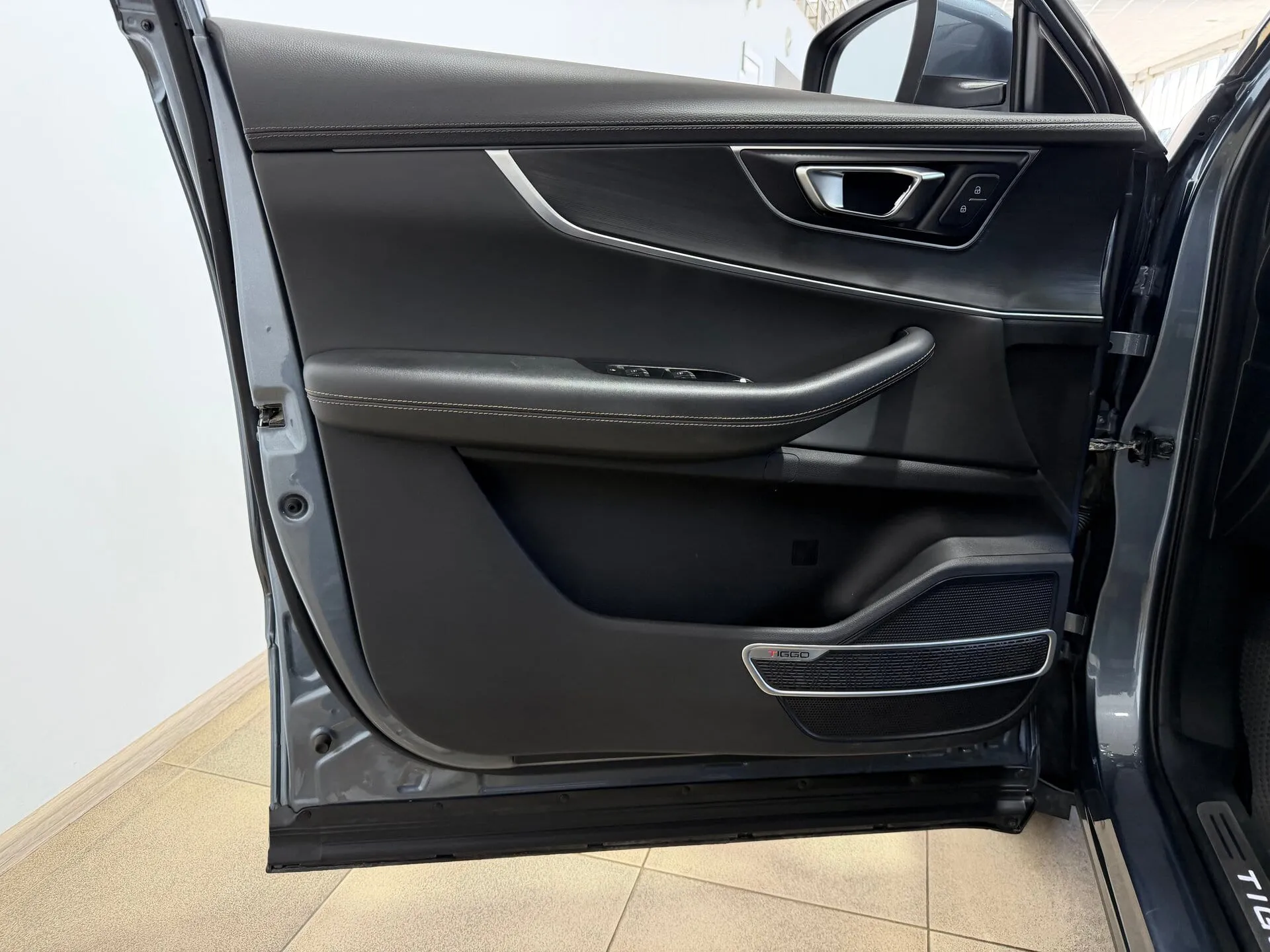 Chery Tiggo 8 — фото 30 из 40