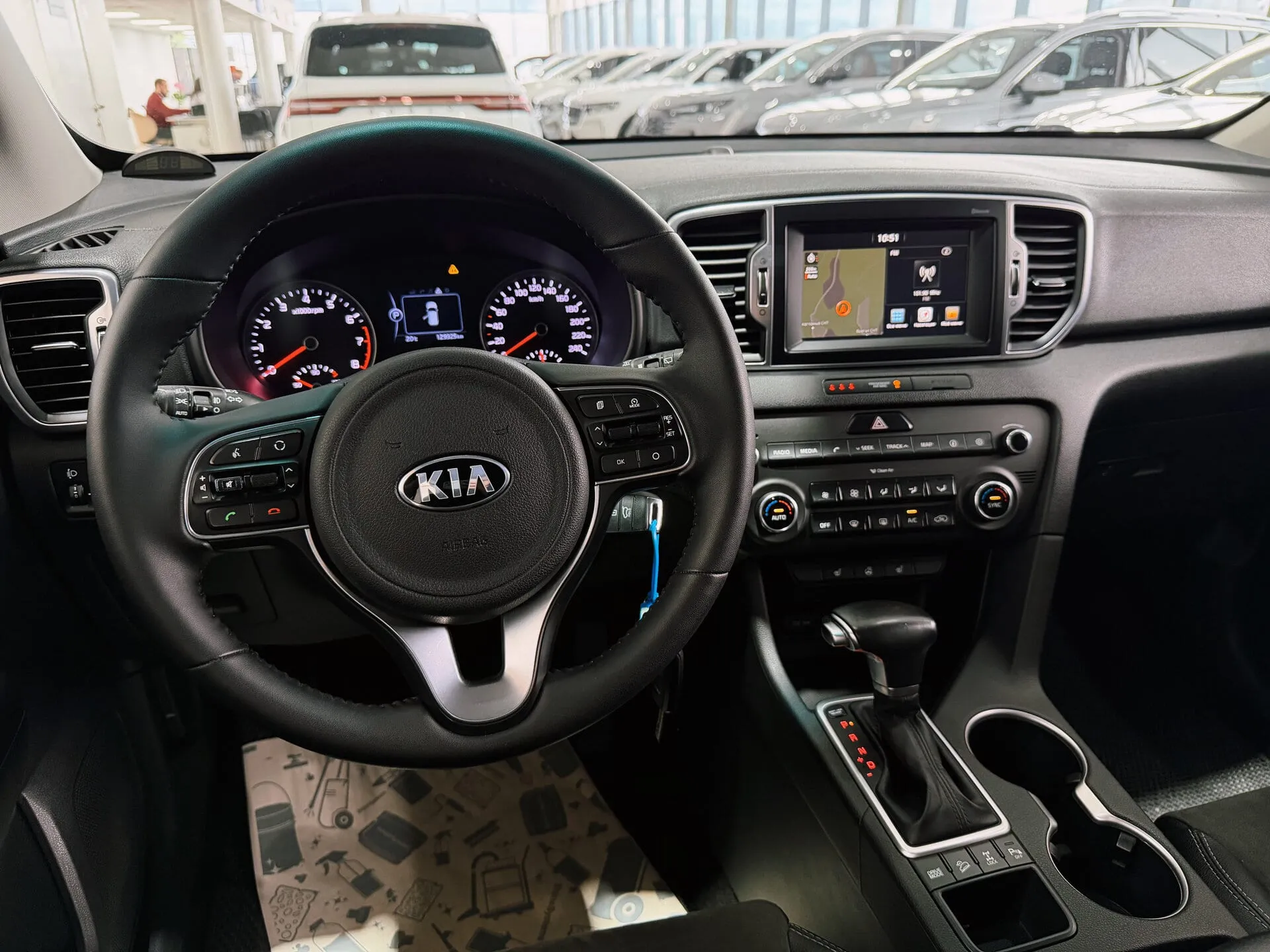 Kia Sportage — фото 11 из 36