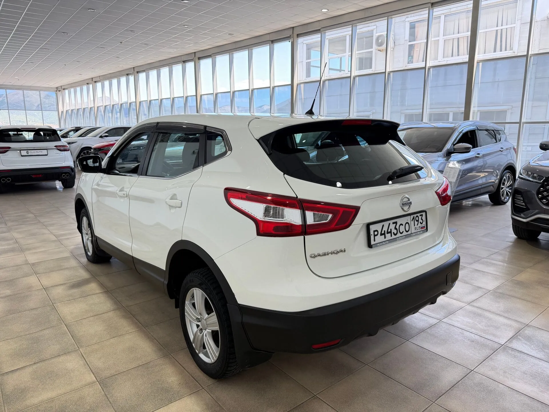 Nissan Qashqai — фото 6 из 32