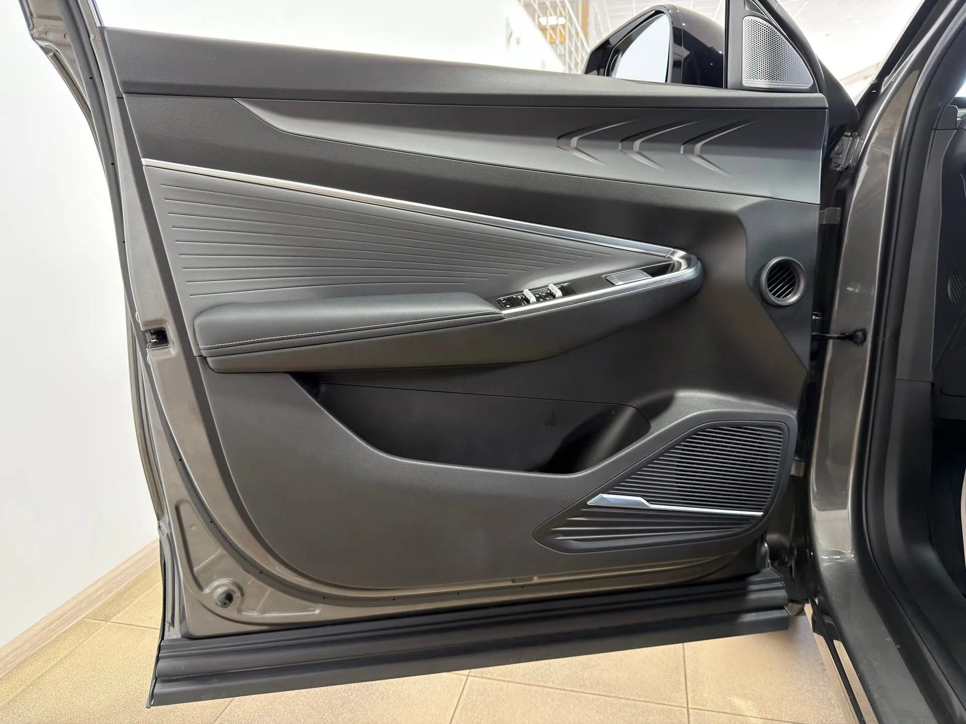 Geely Cityray — фото 25 из 39