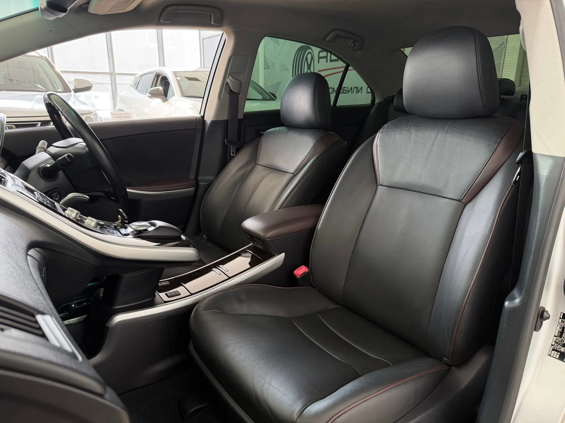 Toyota Sai — фото 30 из 33