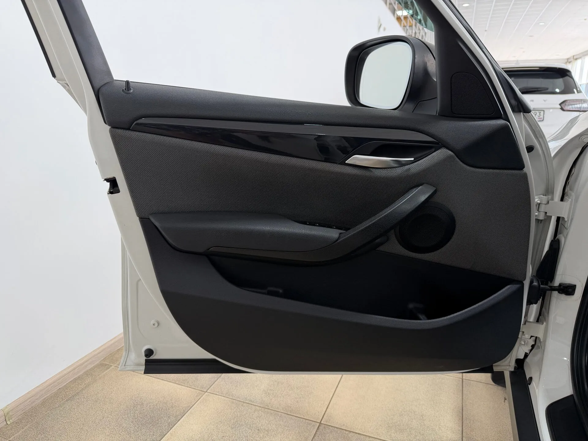 BMW X1 — фото 25 из 32