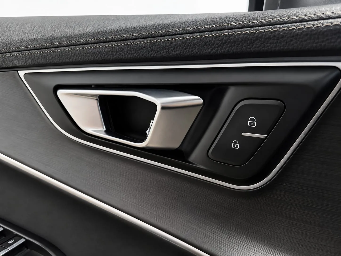 Chery Tiggo 8 — фото 38 из 40