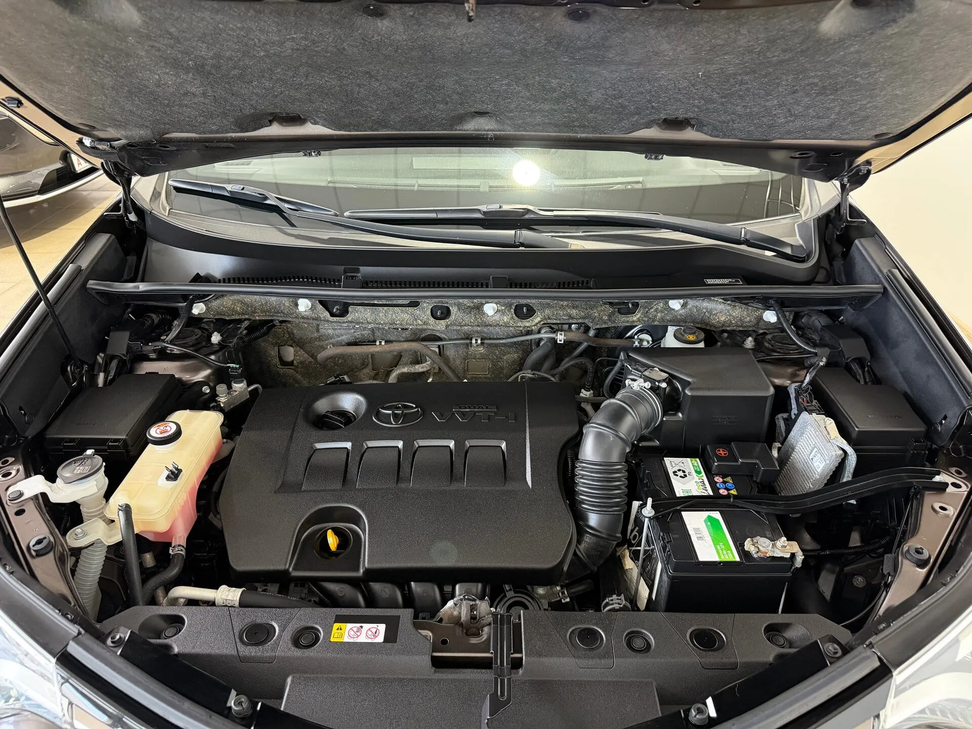 Toyota RAV4 — фото 39 из 39