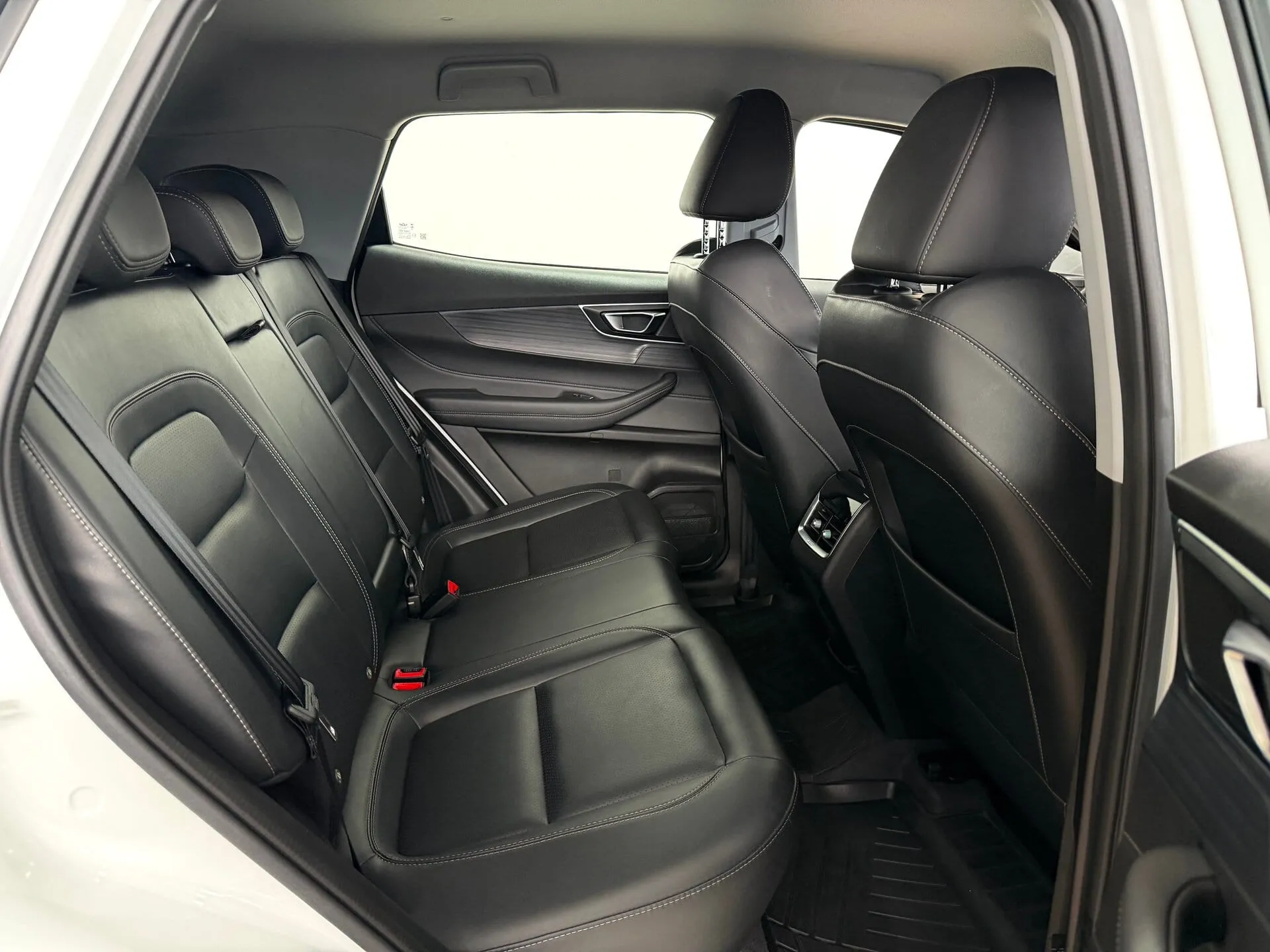 Chery Tiggo 4 Pro — фото 15 из 38