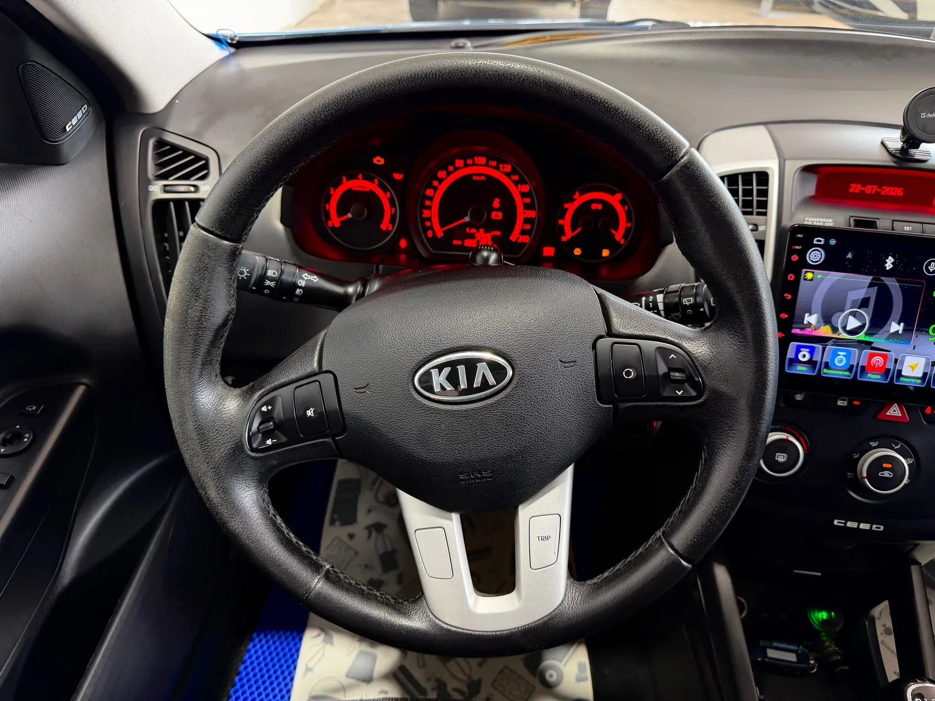 Kia Ceed — фото 11 из 31