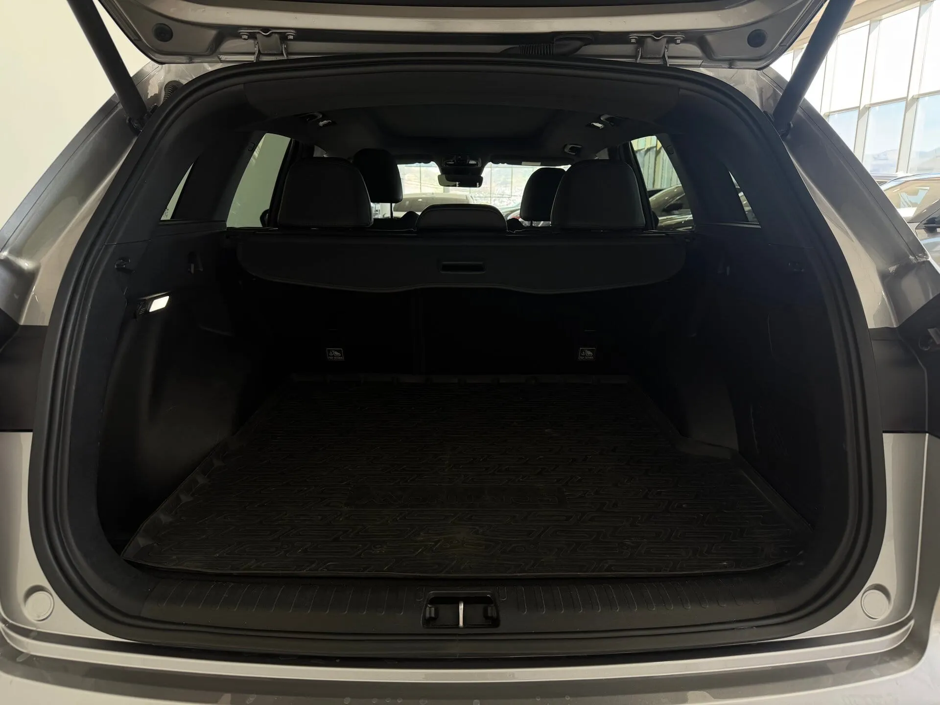 Geely Monjaro — фото 24 из 41