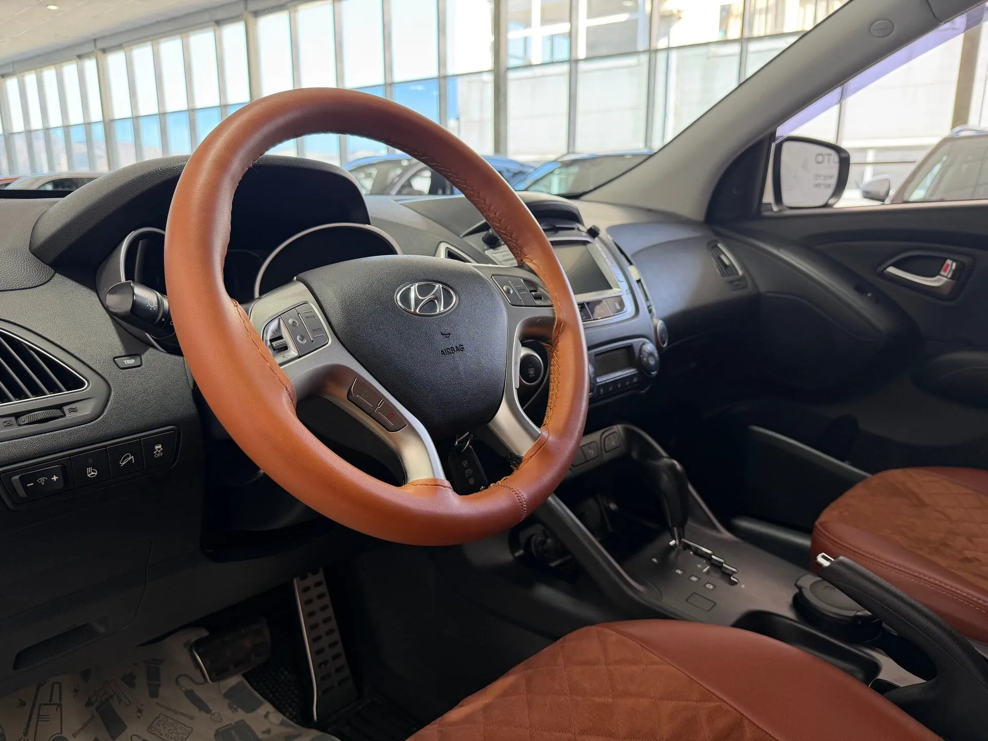 Hyundai ix35 — фото 8 из 35