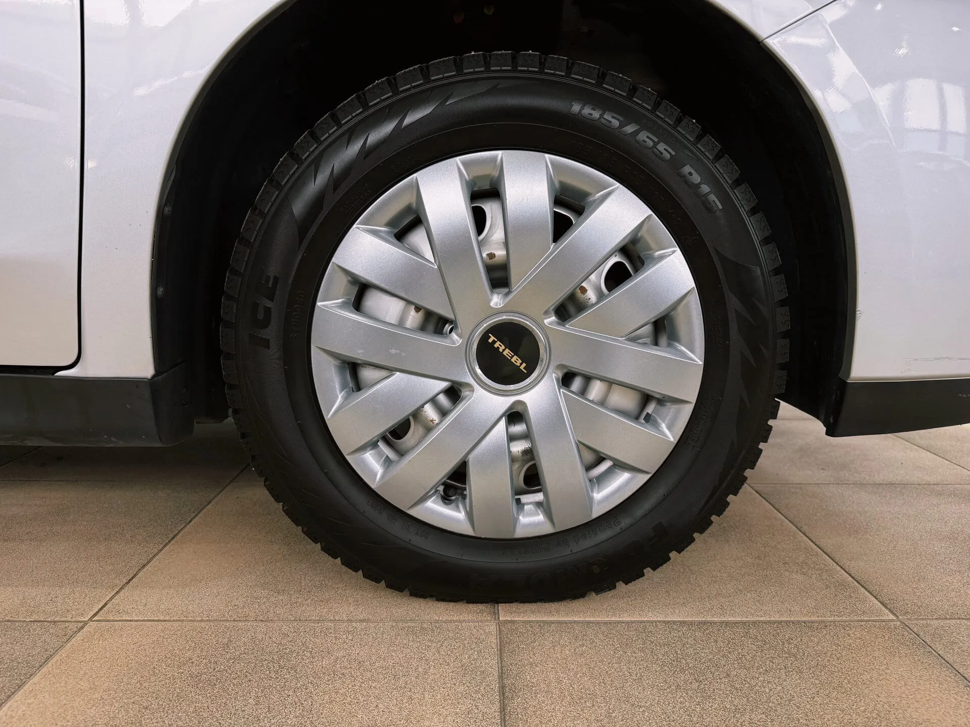 Nissan Wingroad — фото 26 из 35