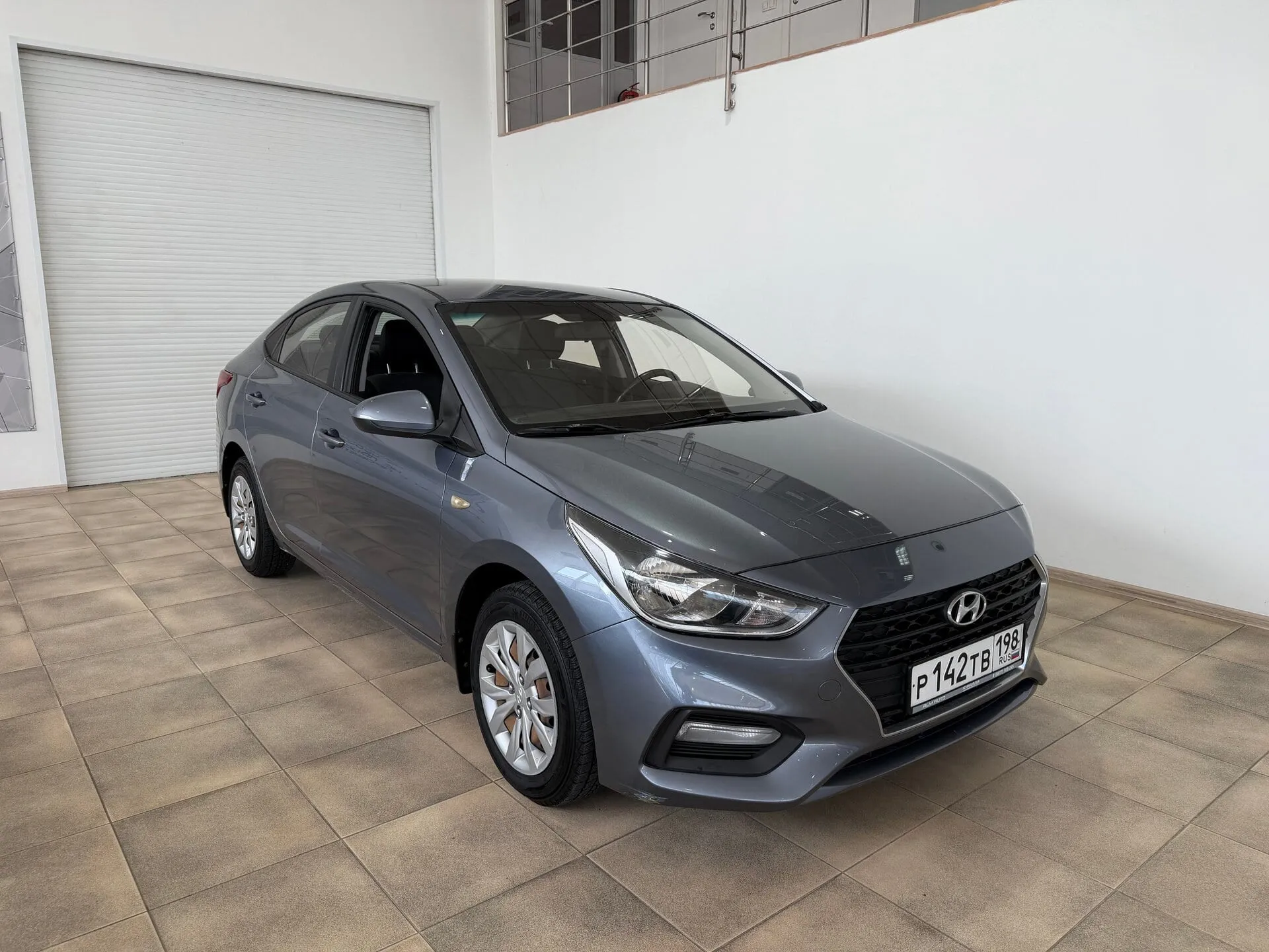 Hyundai Solaris — фото 2 из 34