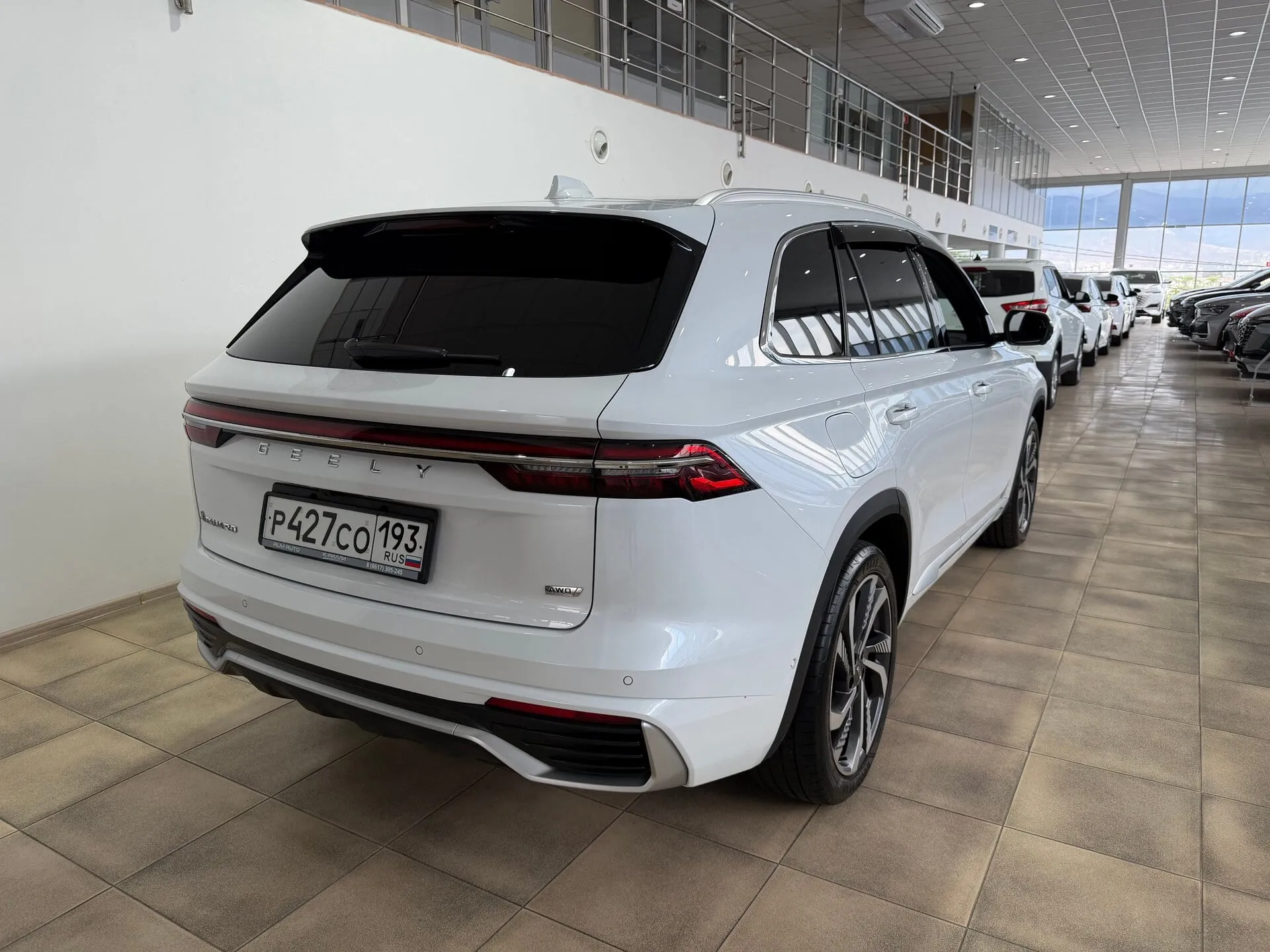 Geely Monjaro — фото 4 из 37